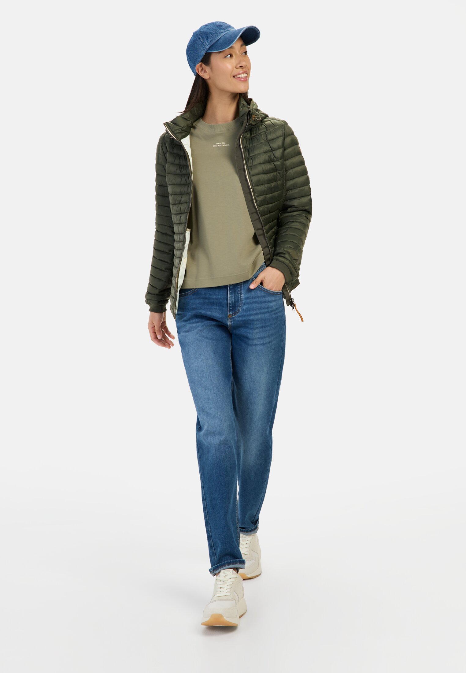 camelactive_Blouson_Forest_330530-9E50-38_M3 Women Lightweight quilted jacket made from recycled polyamide Dark Green worn front full body