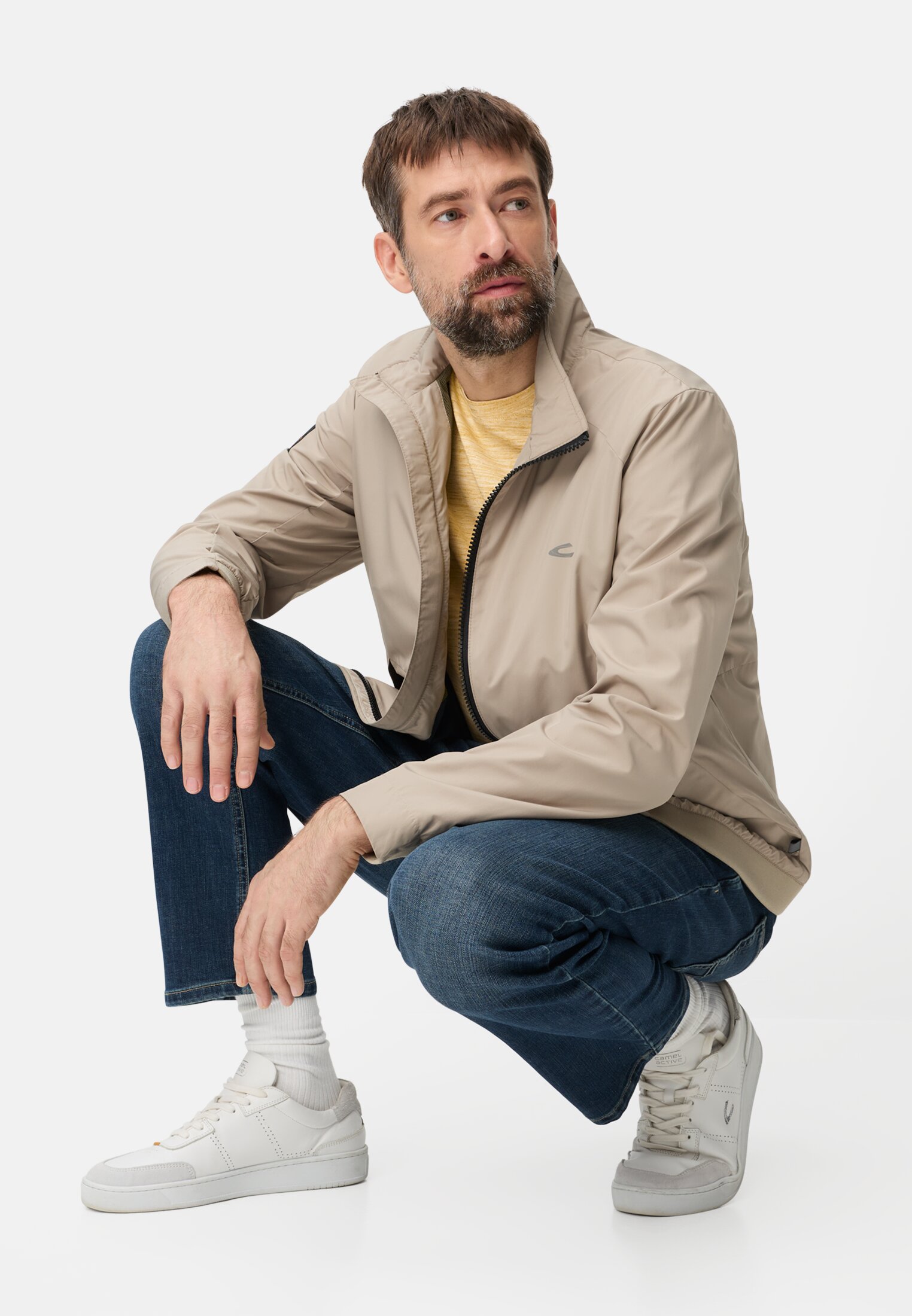 Heren T-shirt met Quick Dry functie Zonnegeel gedragen emotional