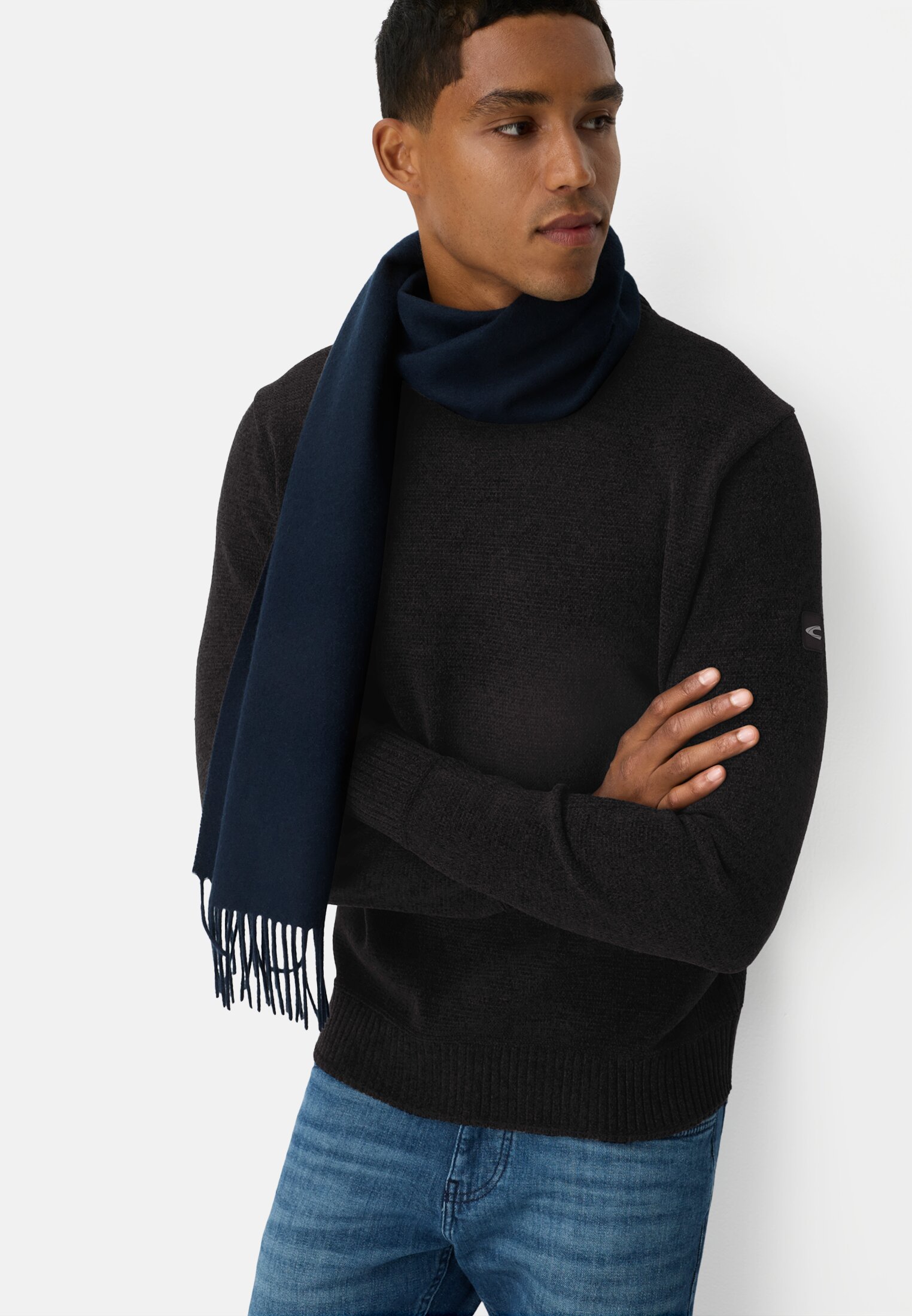 camelactive_Pullover_Asphalt_409500-6K60-88_M4 Men Sweater with round neck collar Black worn emotional