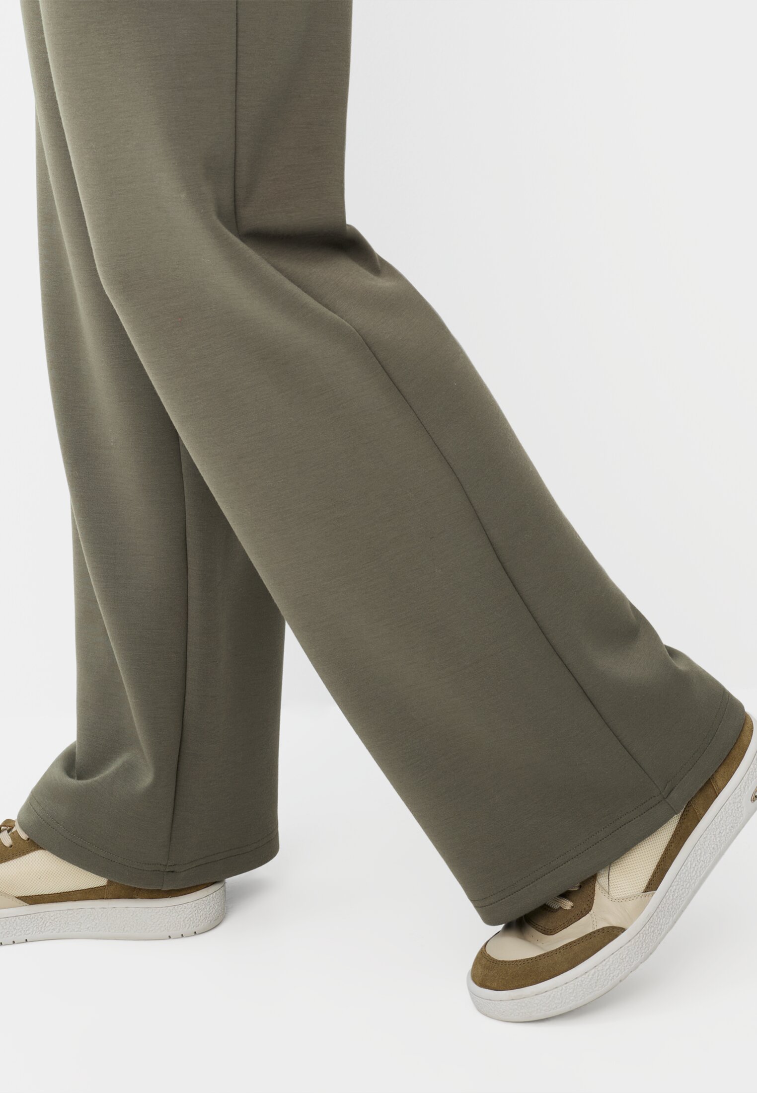 Women Casual trousers with adjustable waistband Dark Green worn emotional