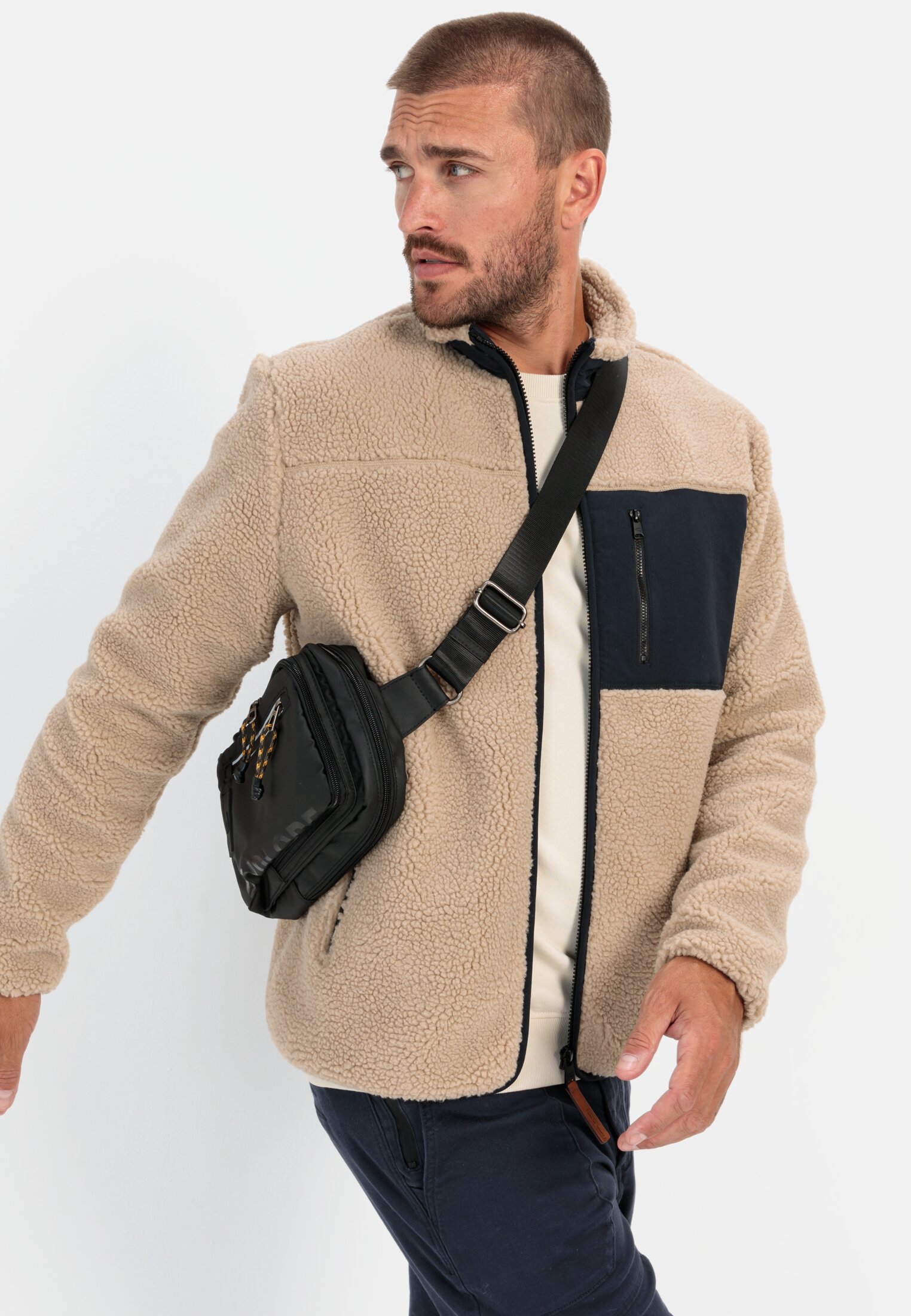 Men Fleece overshirt with stand-up collar Beige worn emotional