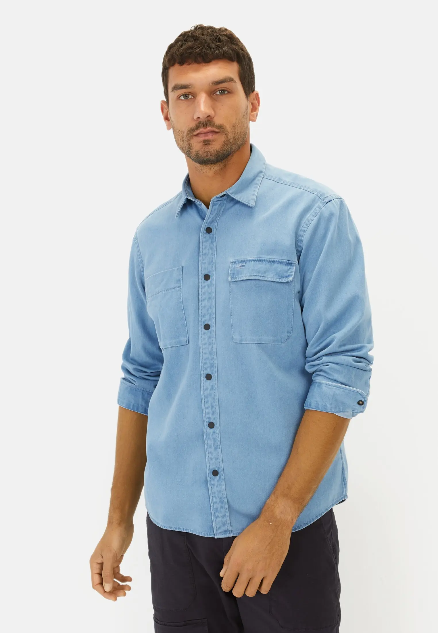 Men Shirt made from a cotton blend Blue worn front