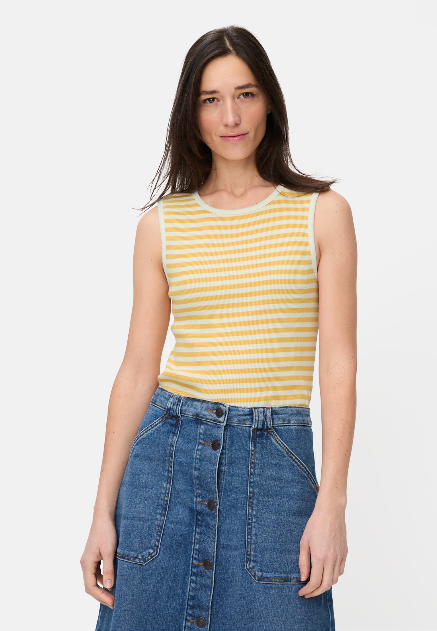 Damen Top mit Rundhalsausschnitt Gelb getragen vorn