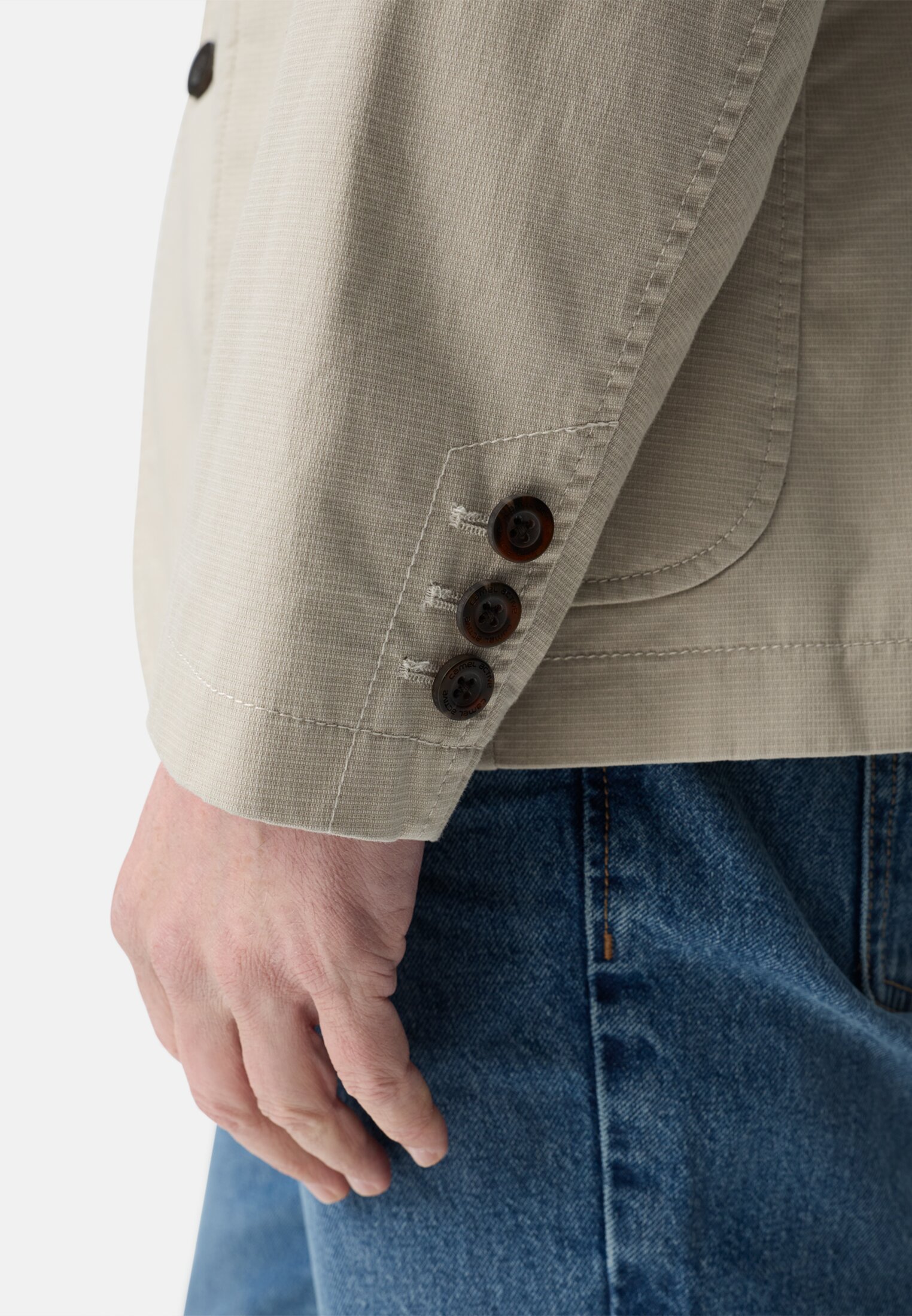 Heren Elastisch colbert met veiligheidszak Beige gedragen detail dichtbij