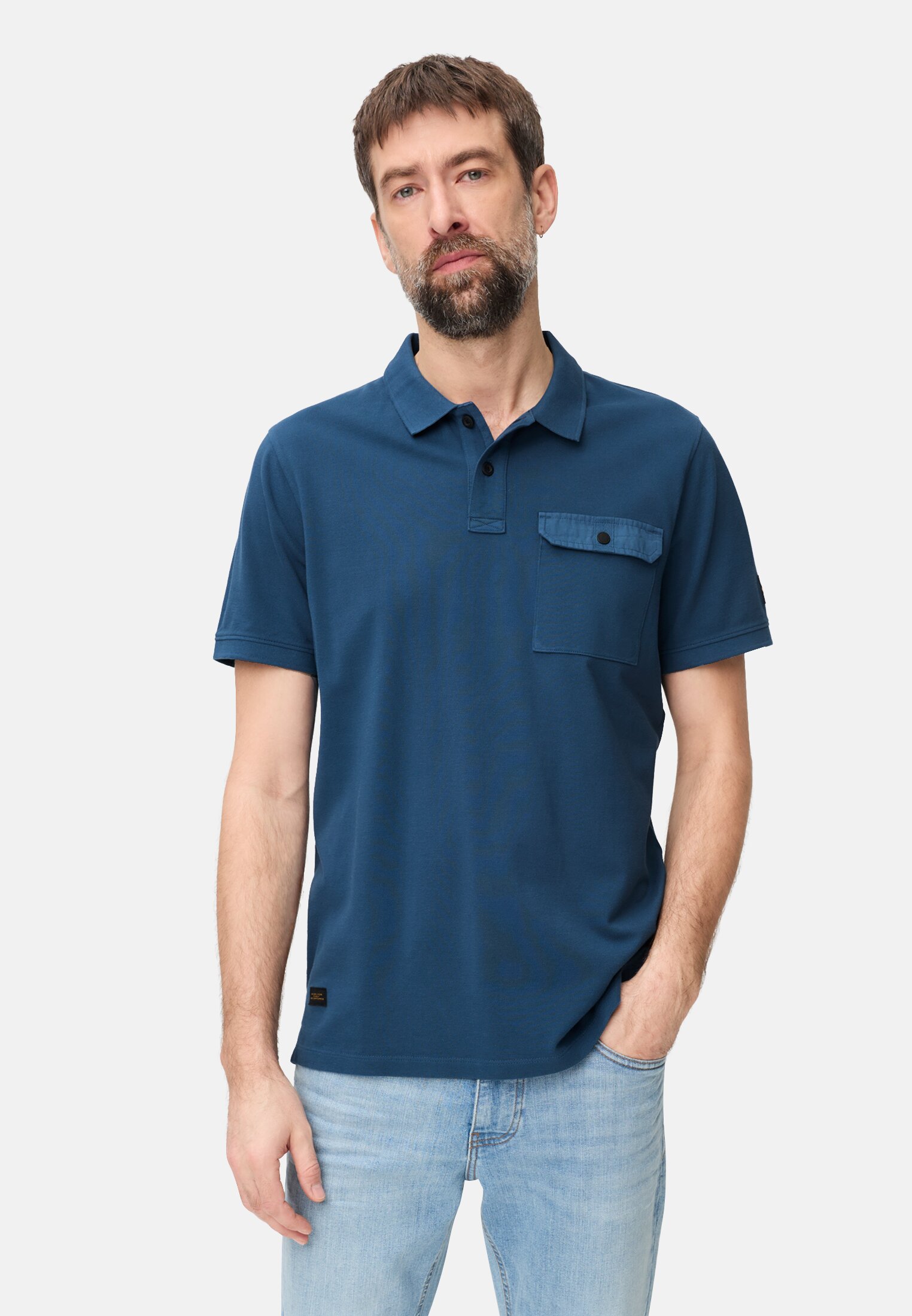 Men Polo shirt made of pure cotton Indigo Blue worn front