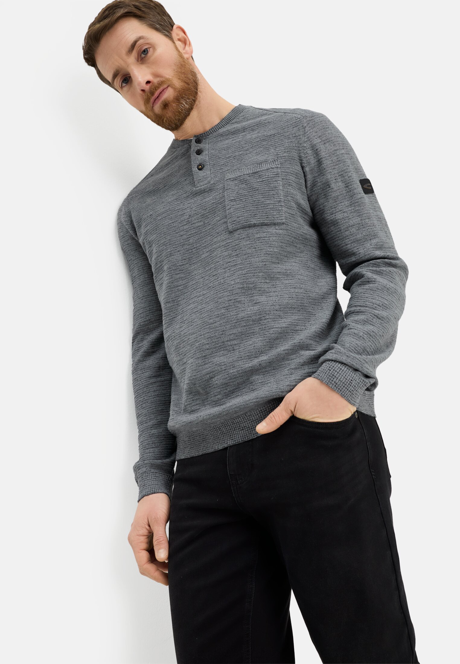 Men Pullover with Henley collar Storm Blue worn emotional