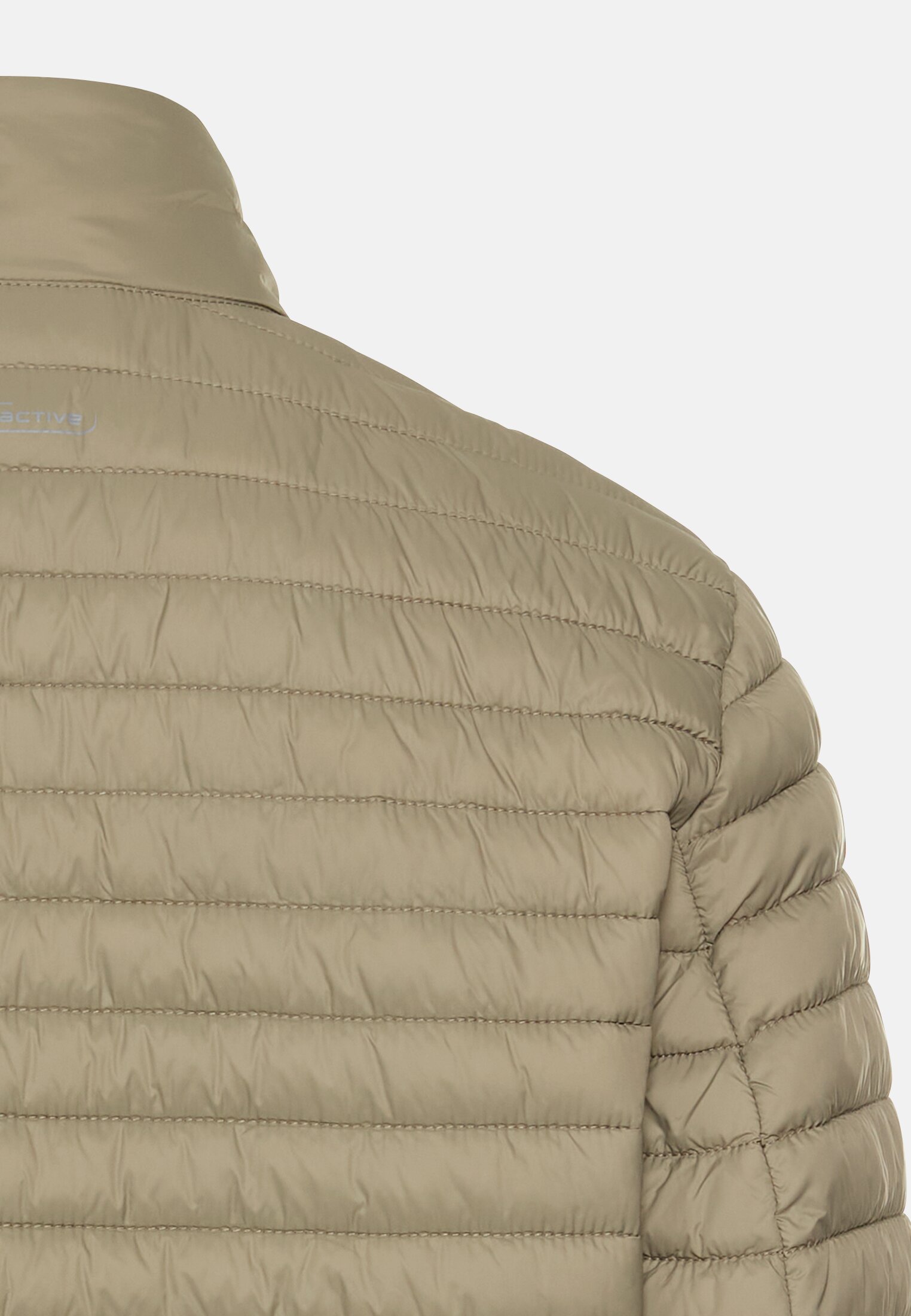 Men Quilted jacket with zip pockets Green close back