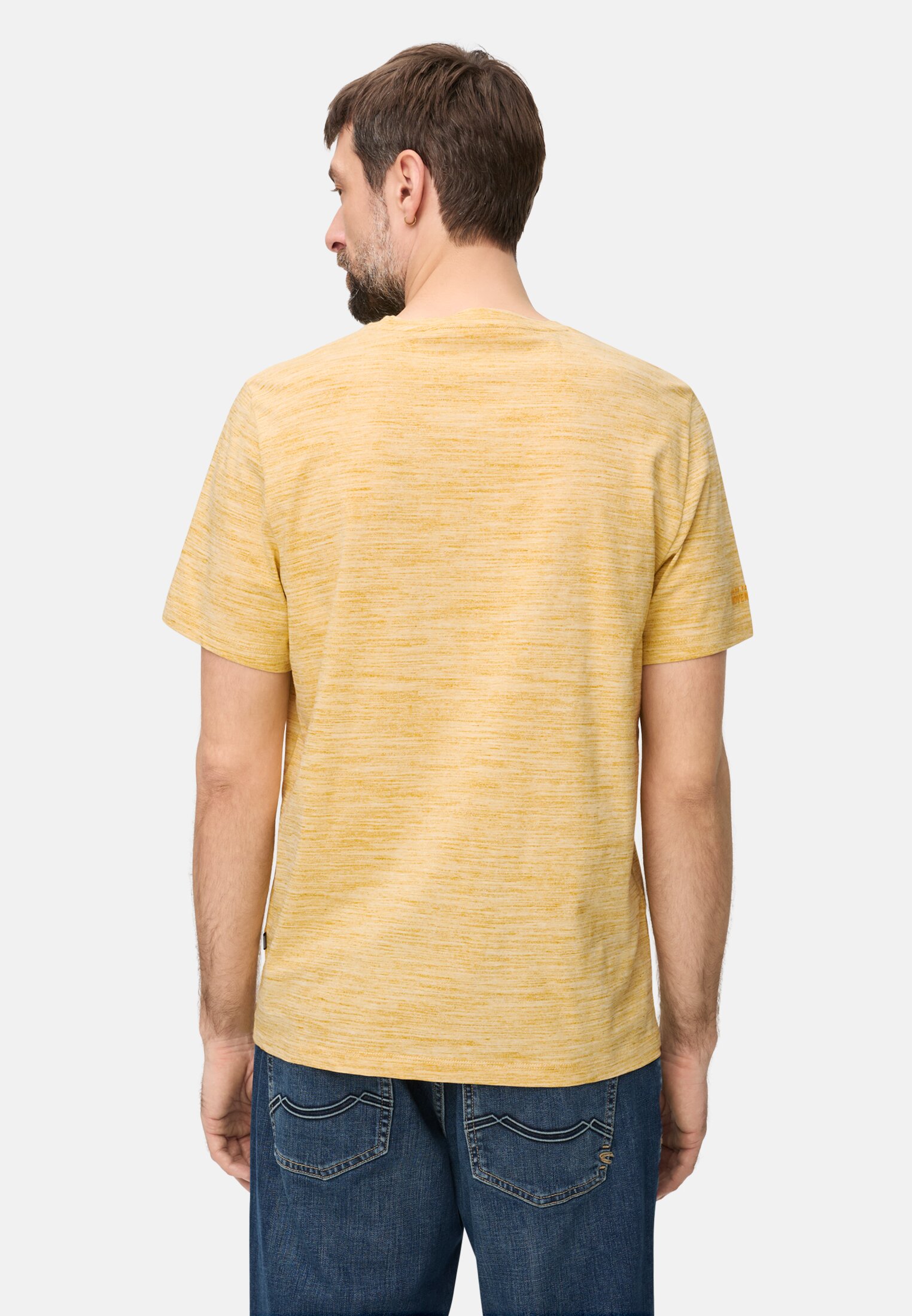 Heren T-shirt met Quick Dry functie Zonnegeel gedragen achter