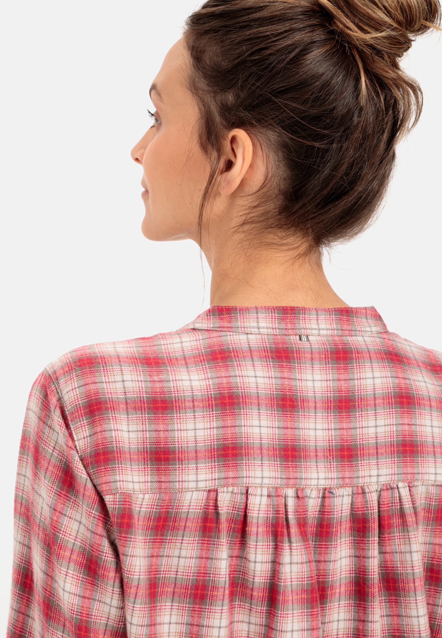 karobluse damen