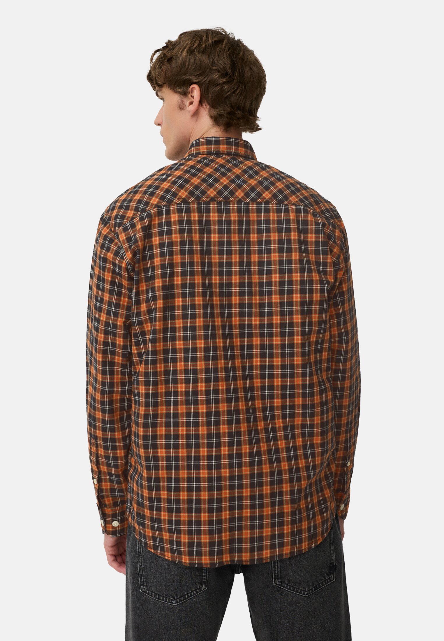 Herren Langarm Shirt aus reiner Baumwolle mit Button-Down-Kragen Zimt getragen hinten