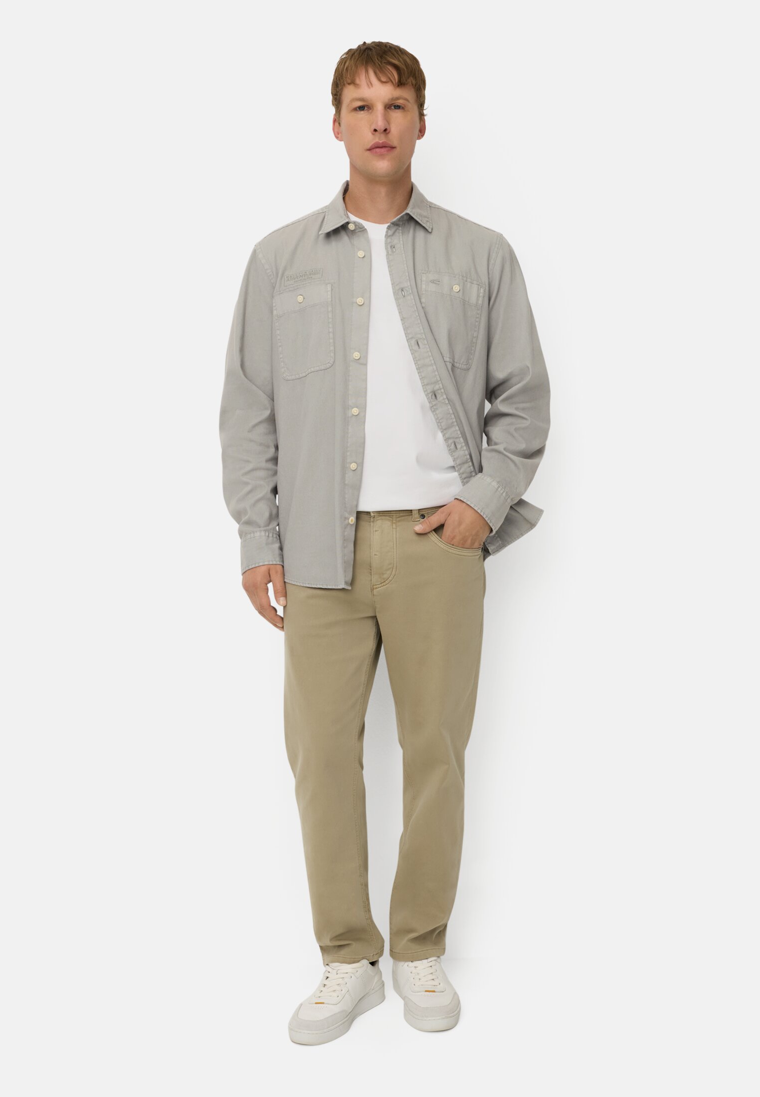 Men Long-sleeve shirt made of sturdy canvas Grey worn front full body