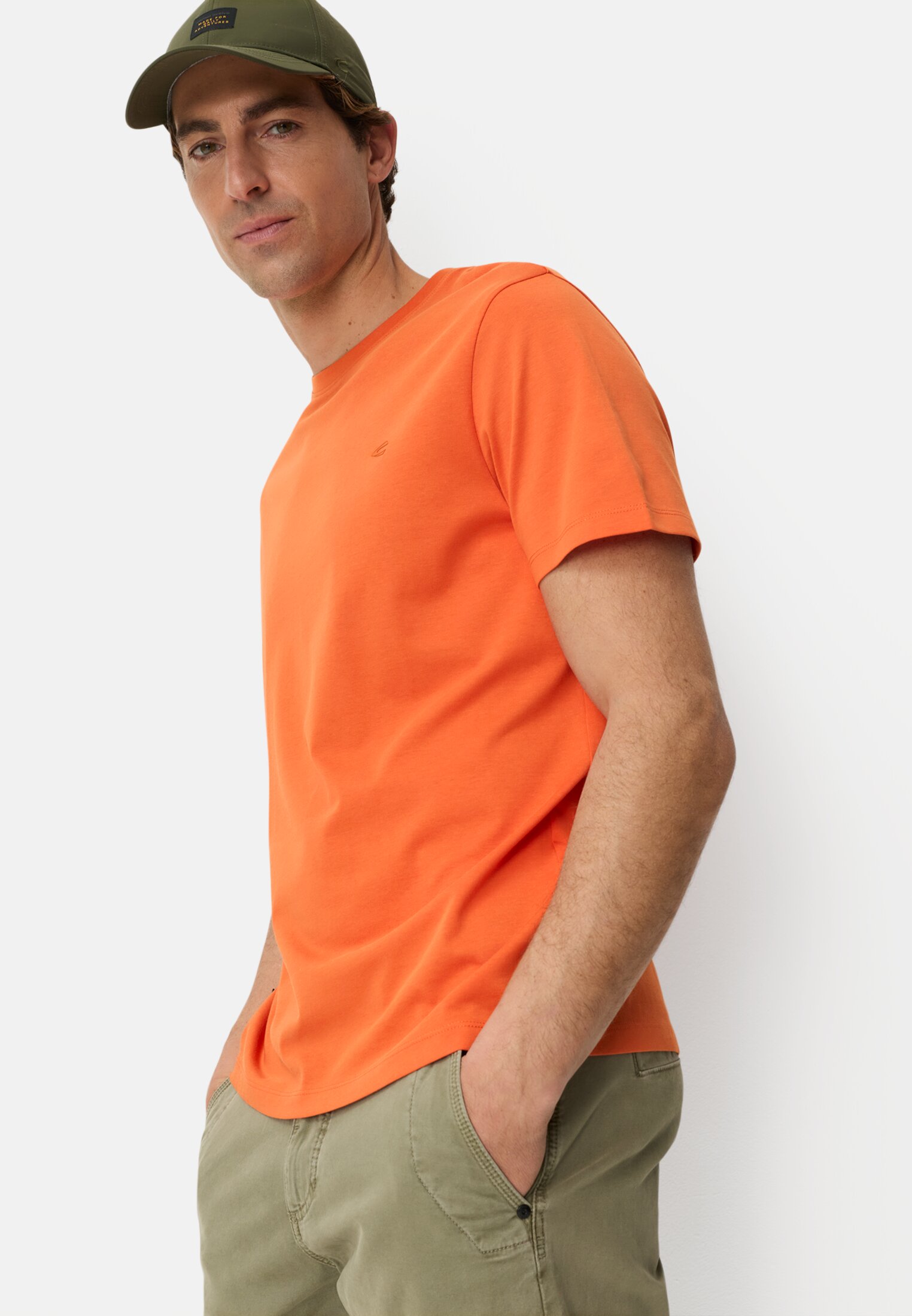 Heren fleXXXactive® T-shirt met ronde hals Oranje gedragen emotional 