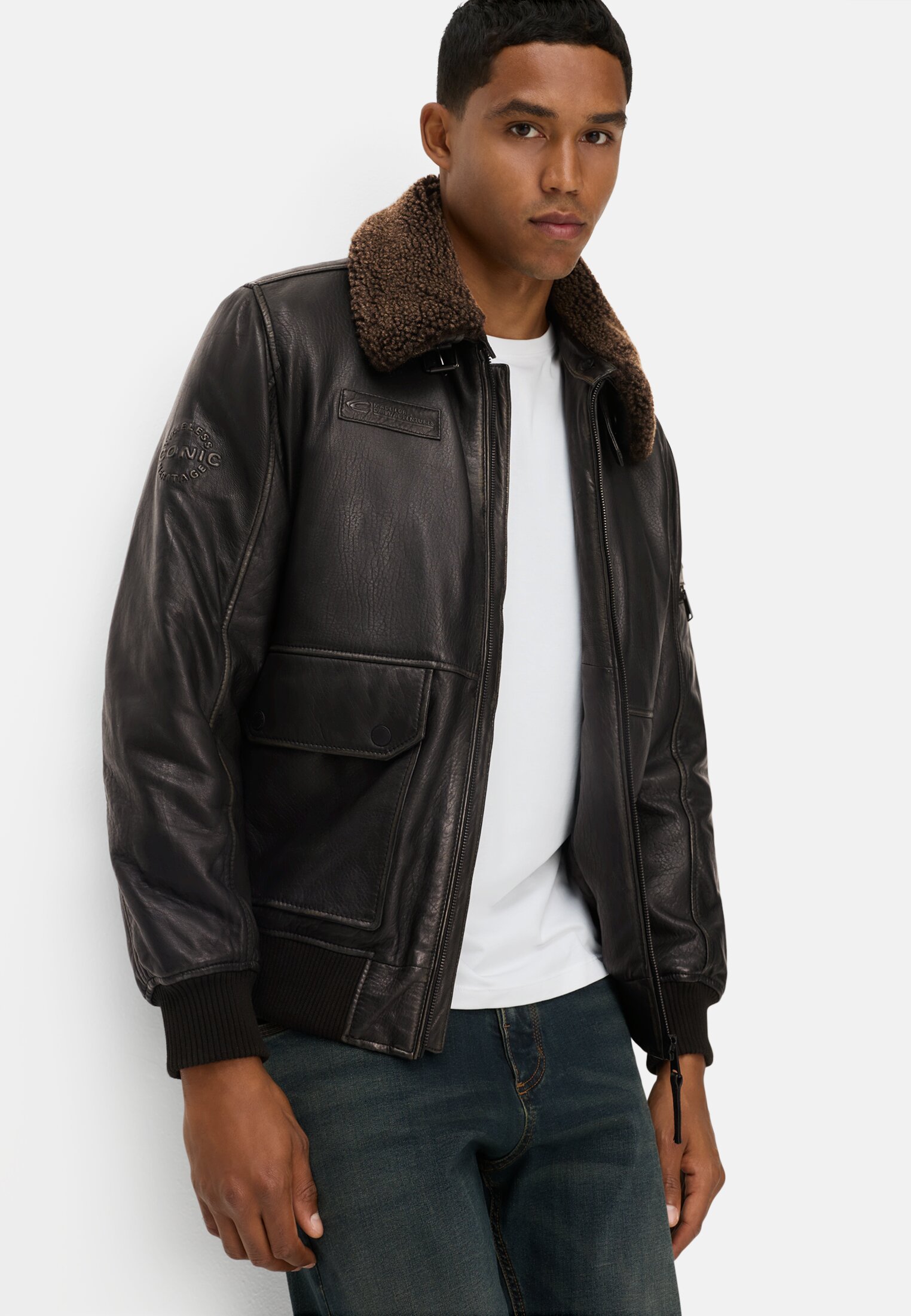 Men Leather jacket with inside pockets Black worn emotional