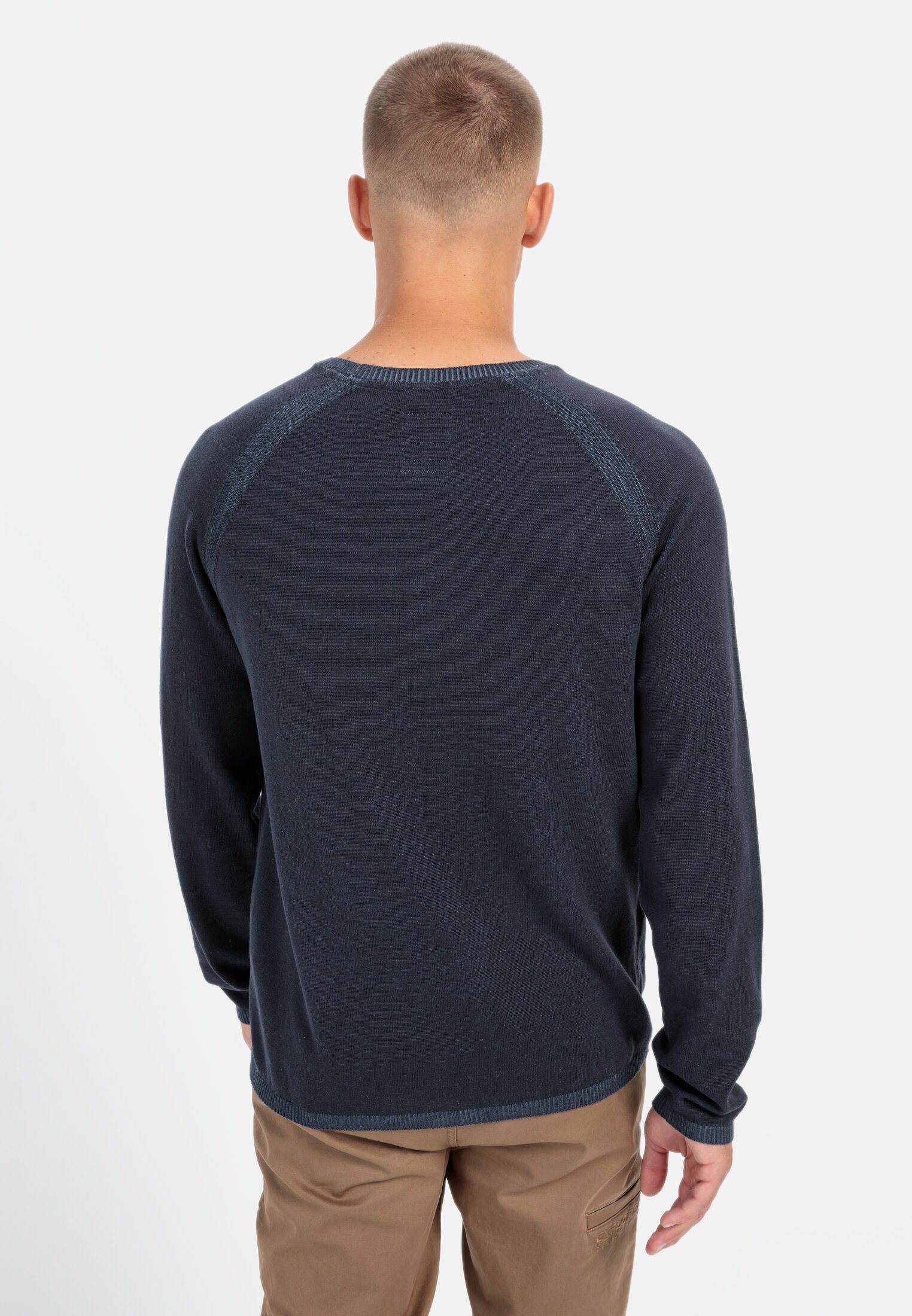 Men Crewneck Sweater made from pure Cotton Night Blue worn back