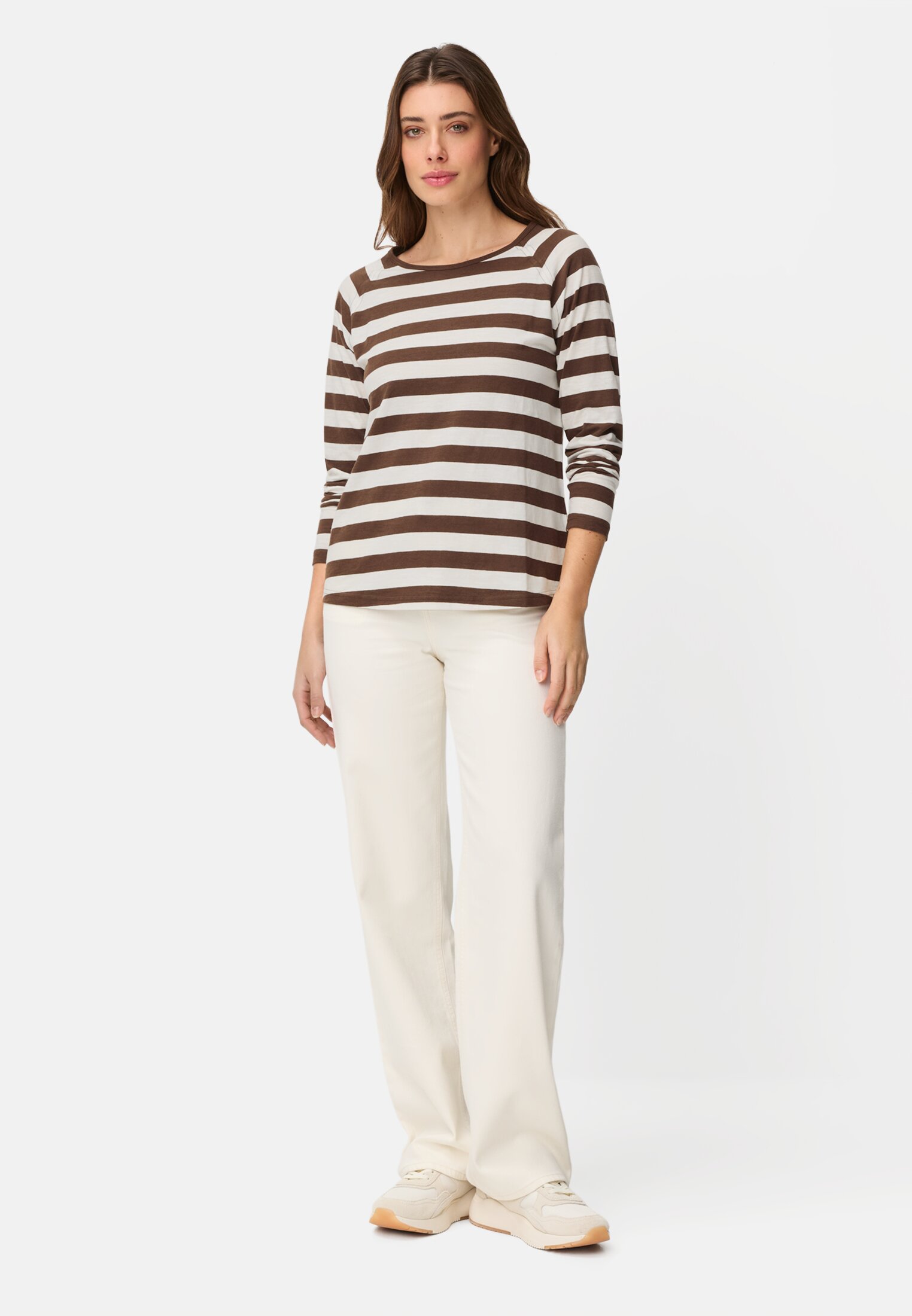 Women Long sleeve shirt made of pure cotton Brown worn front full body