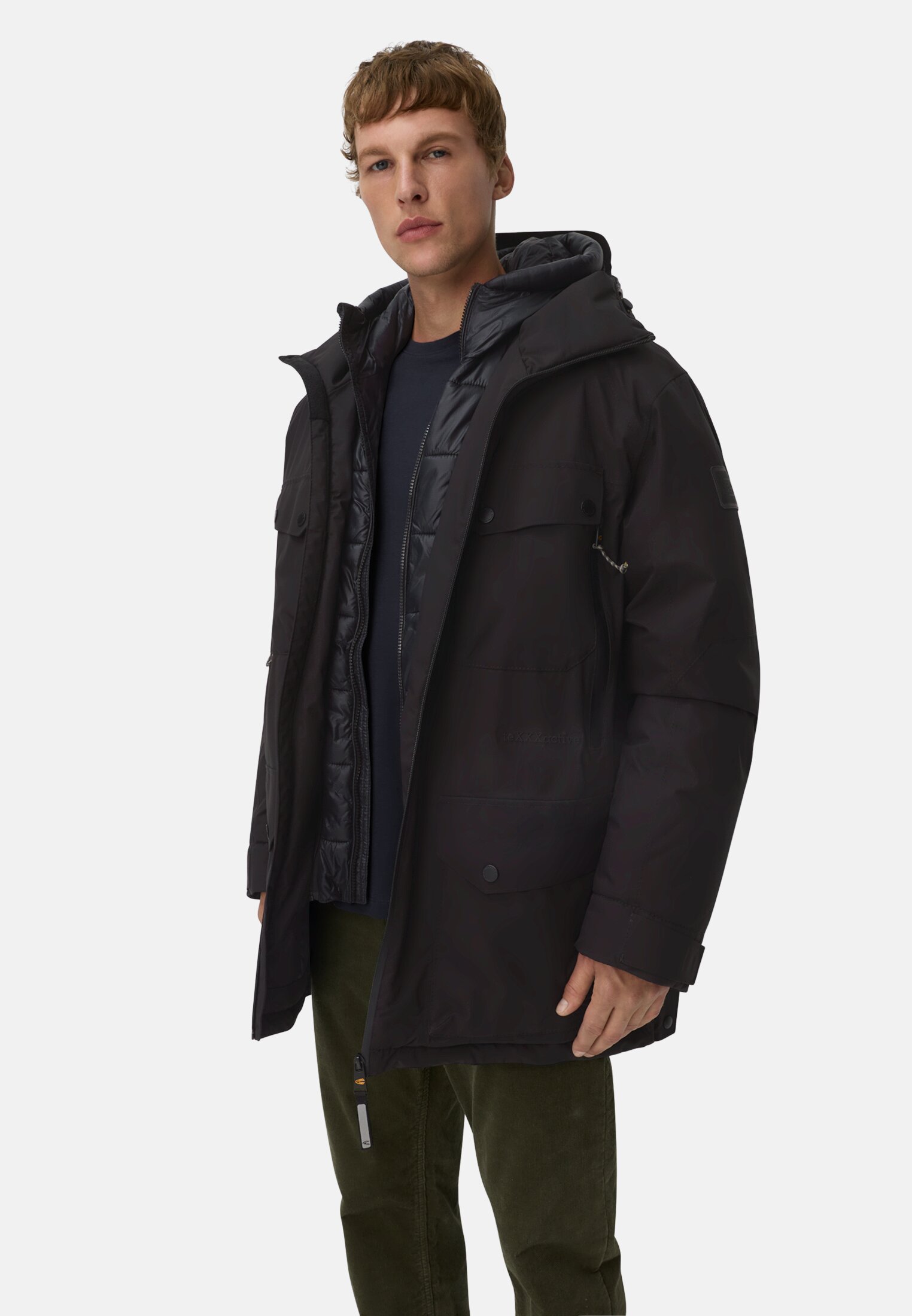 Herren teXXXactive® Jacke mit reflektierenden Details Schwarz getragen emotional
