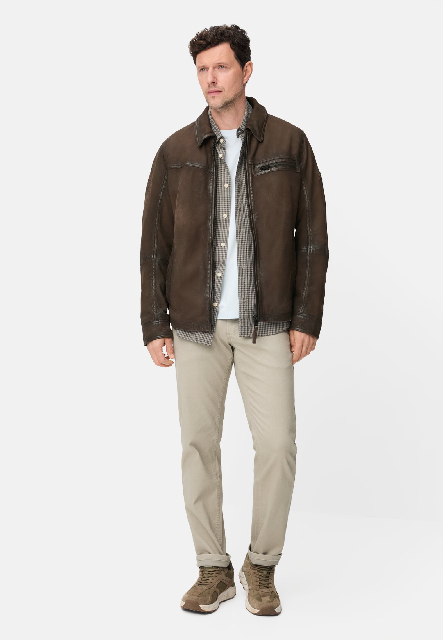 Men Leather jacket with inside pockets Brown worn front full body