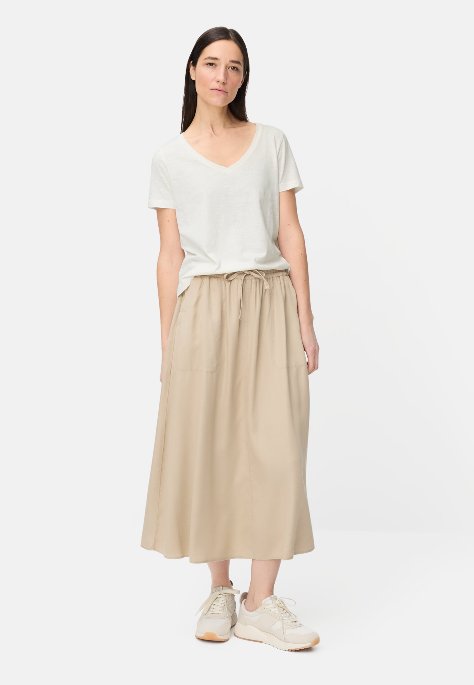 Women T-shirt made from 100% cotton Milk White worn front full body