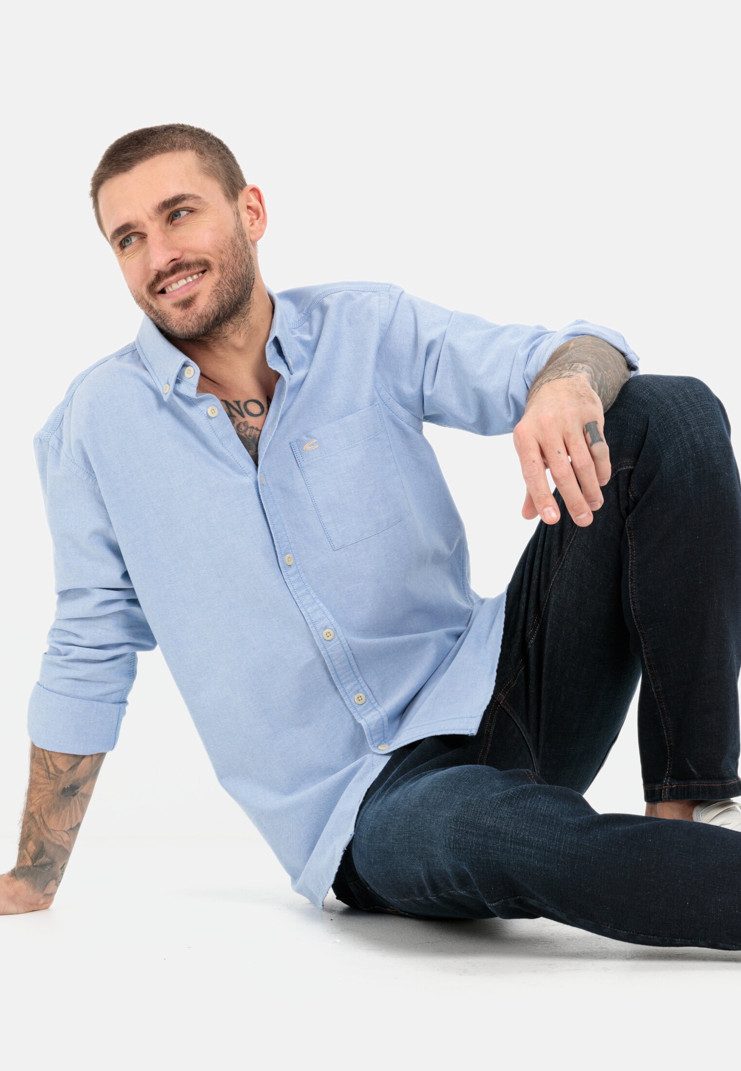Men Oxford shirt made from certified organic cotton Light blue worn emotional