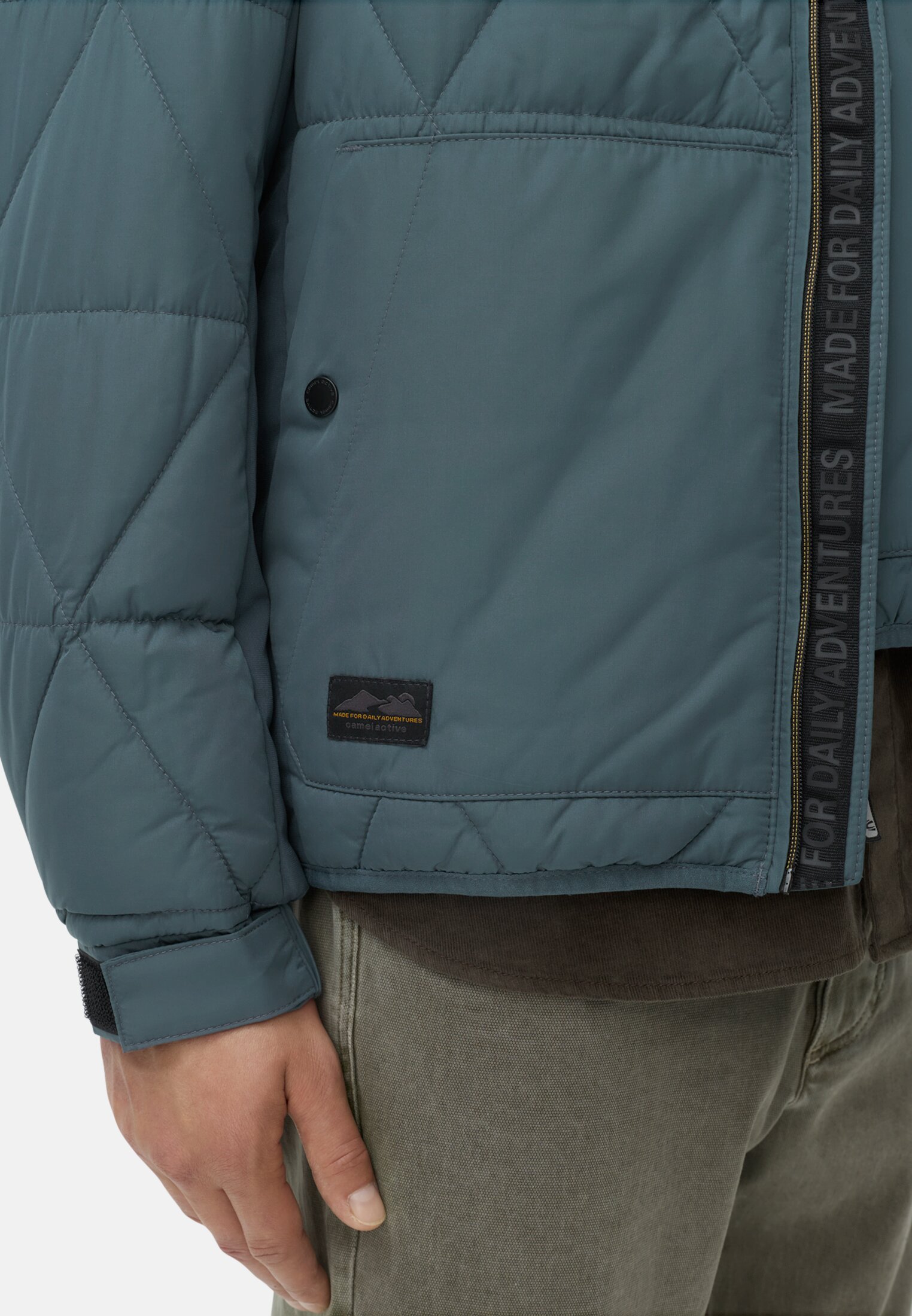 Men Blouson with water-repellent function Ink blue worn detail close