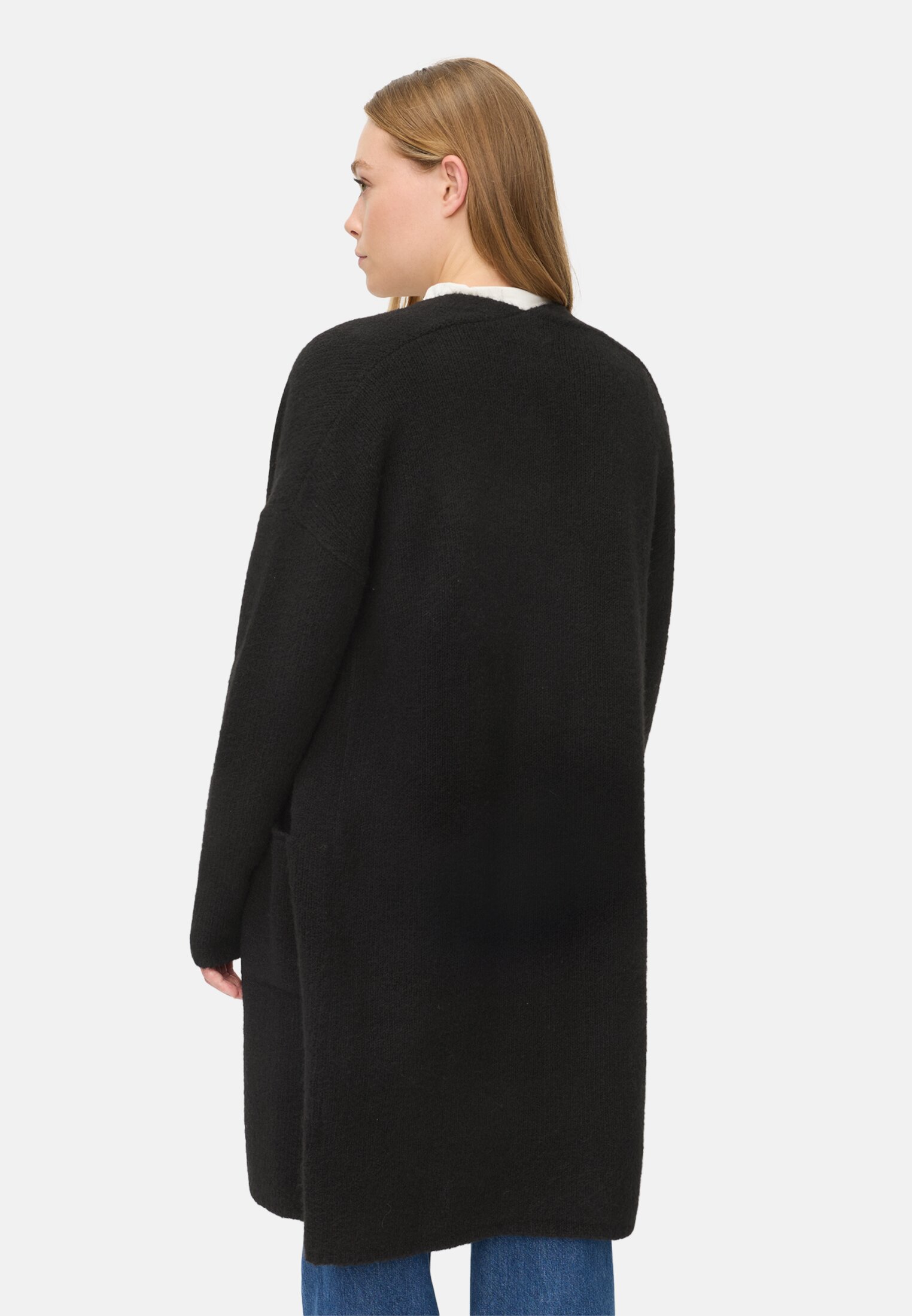Damen Strickjacke mit aufgesetzten Taschen Kaviar getragen hinten