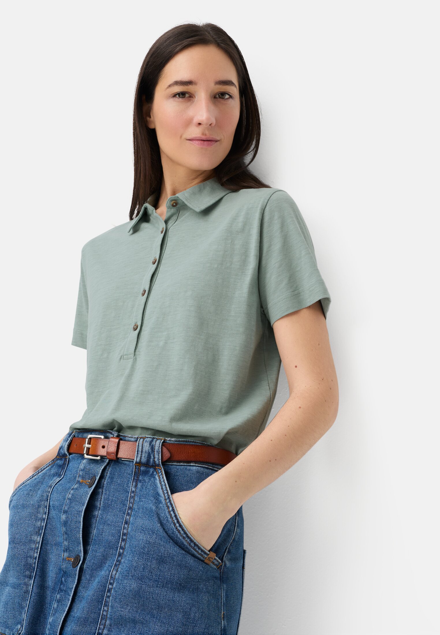 Women Polo shirt with button placket Jade Blue worn emotional