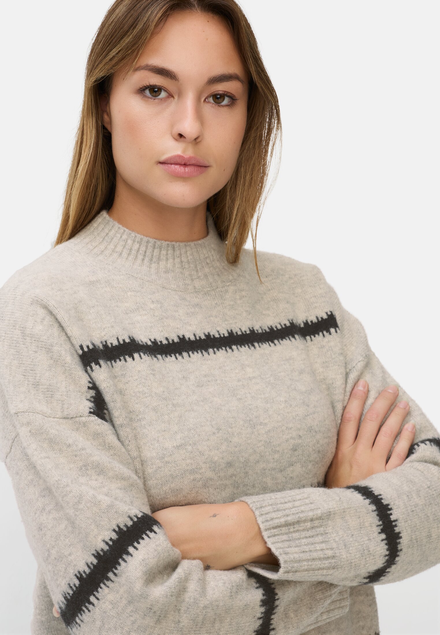 Vrouwen Trui met wijde mouwen Beige gedragen detail dichtbij