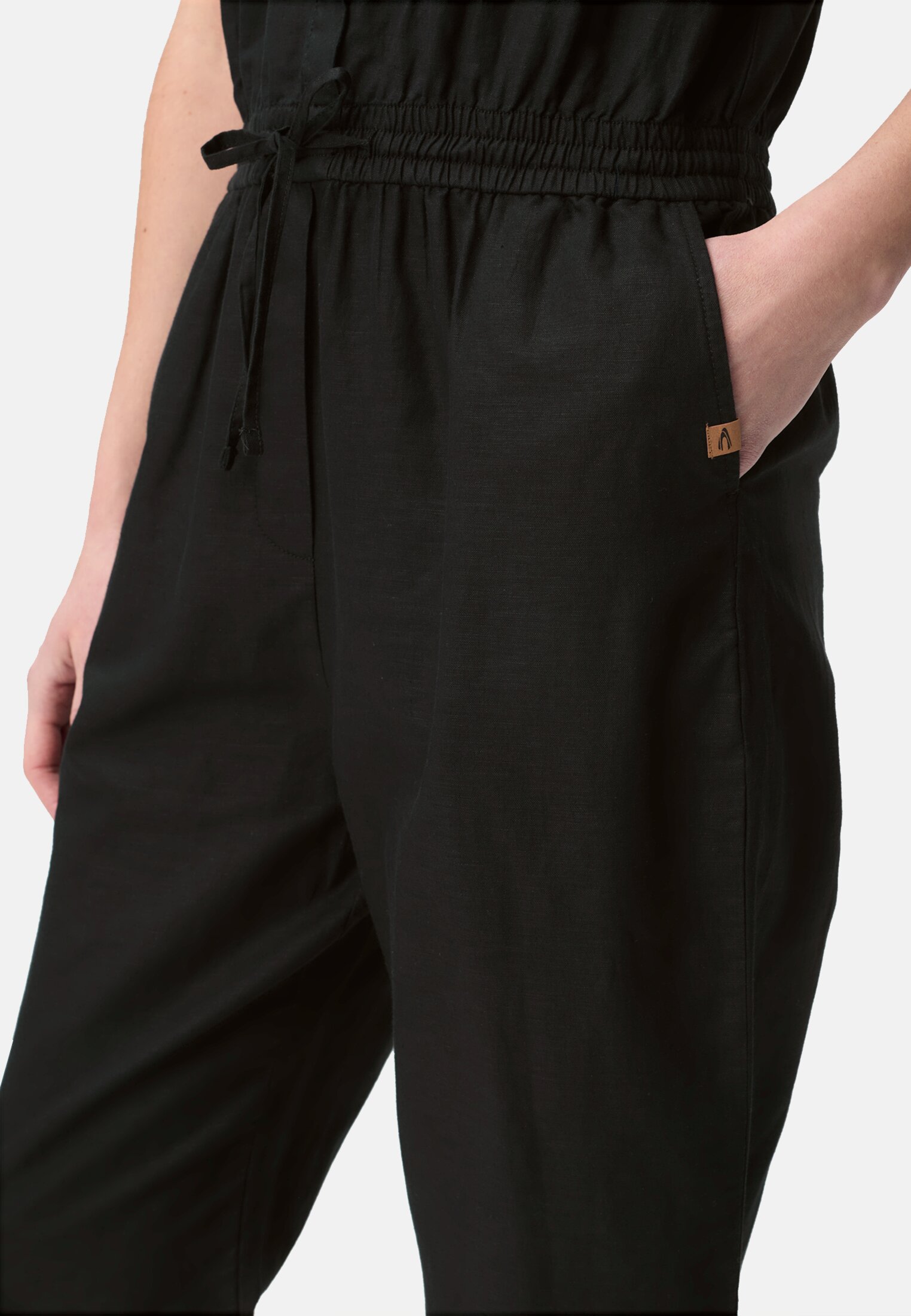 Damen Jumpsuit mit Knopfleiste Kaviar getragen detailliert nah