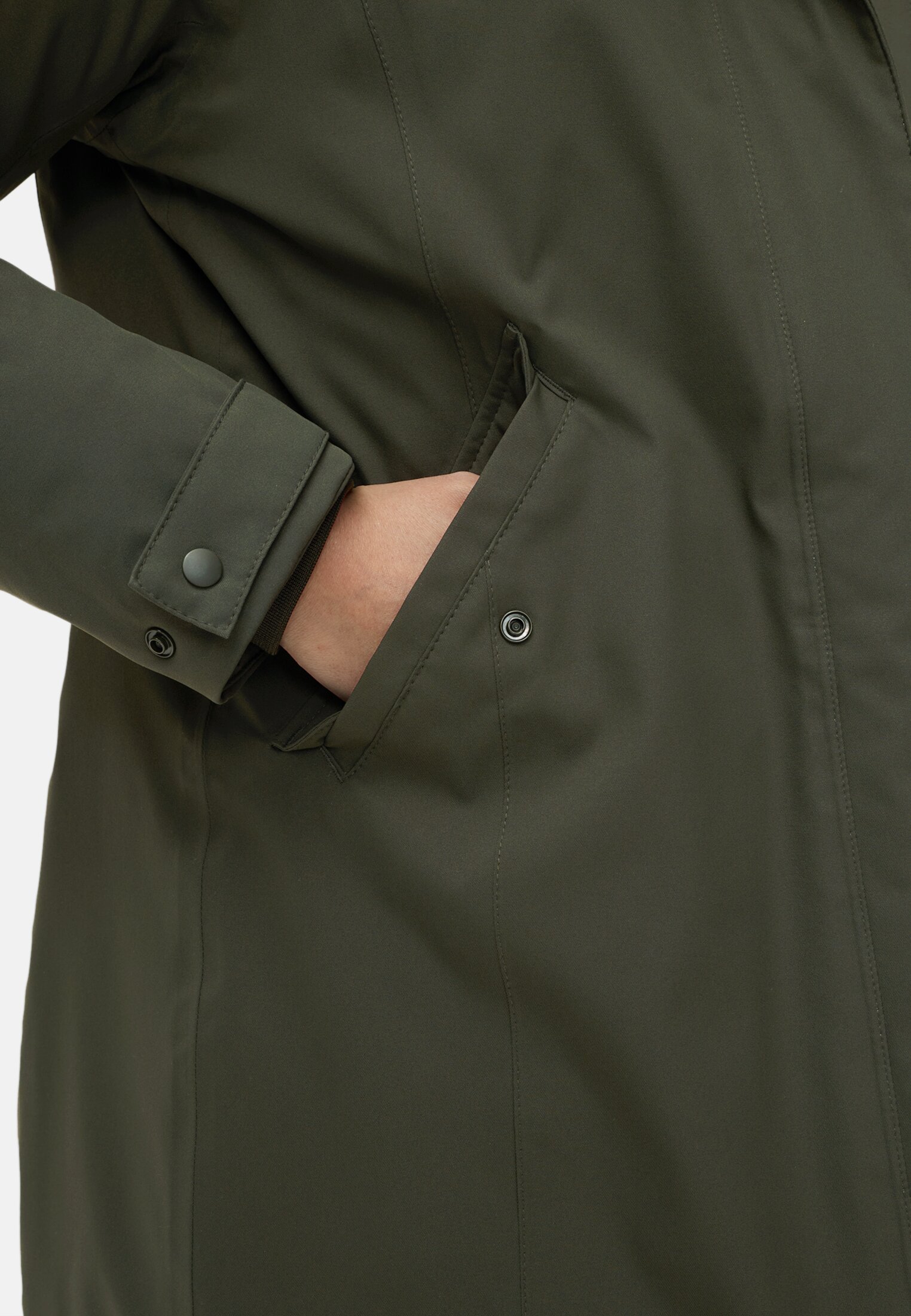 Damen teXXXactive® Funktionsparka mit reflektierenden Details Waldgrün getragen detailliert nah