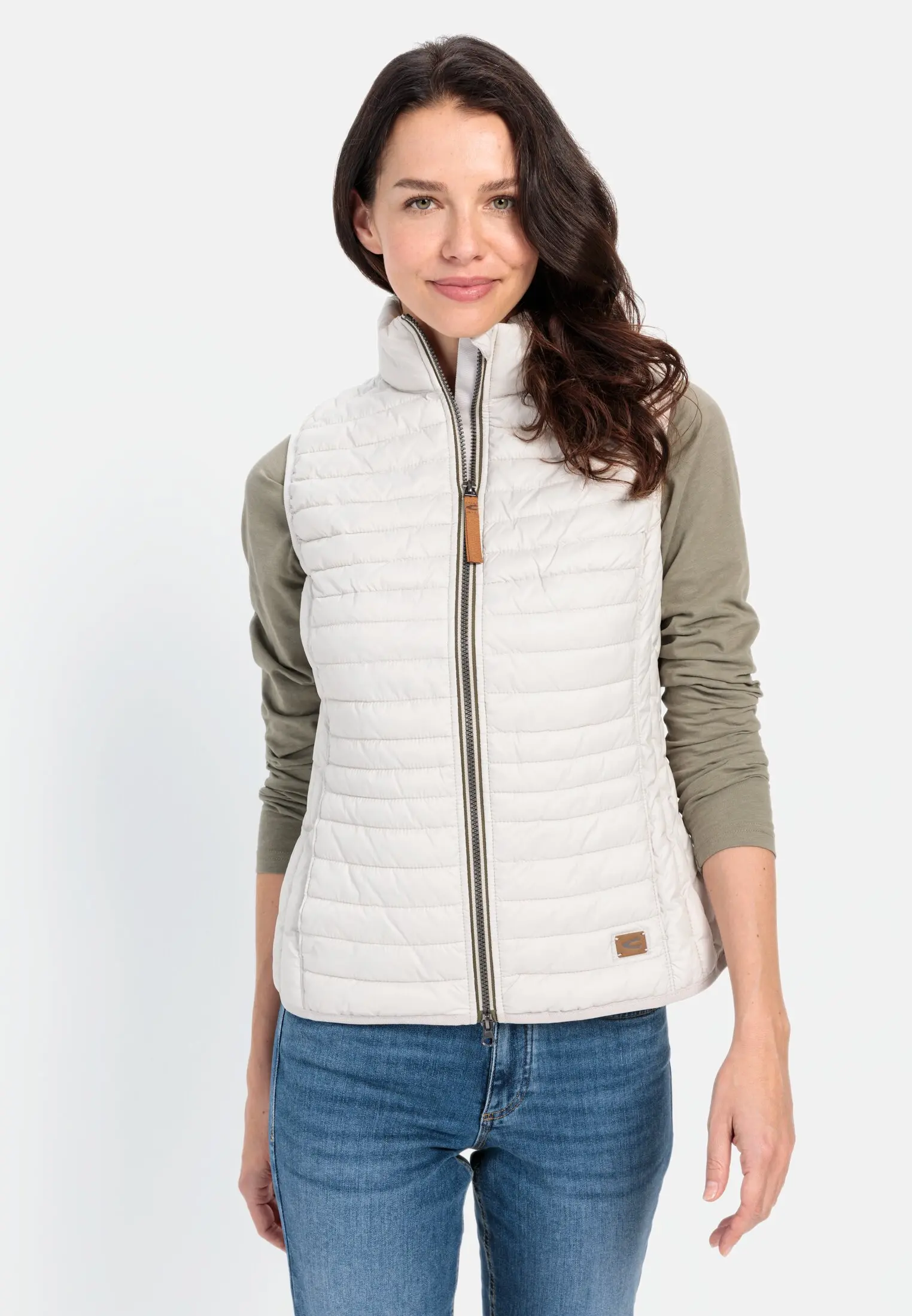 camel active Gewatteerd damesvest van gerecycled polyamide, wolwit, 42