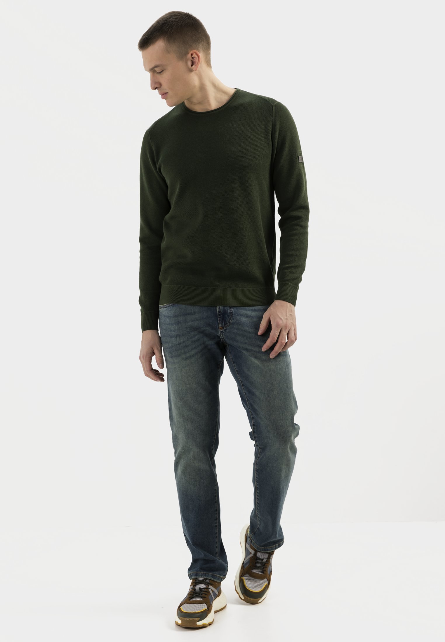 409541-5K01-35_M3-00.jpg