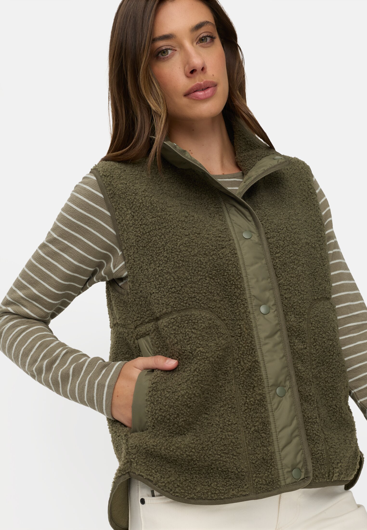 Women Short vest with reflective details Dark green worn emotional