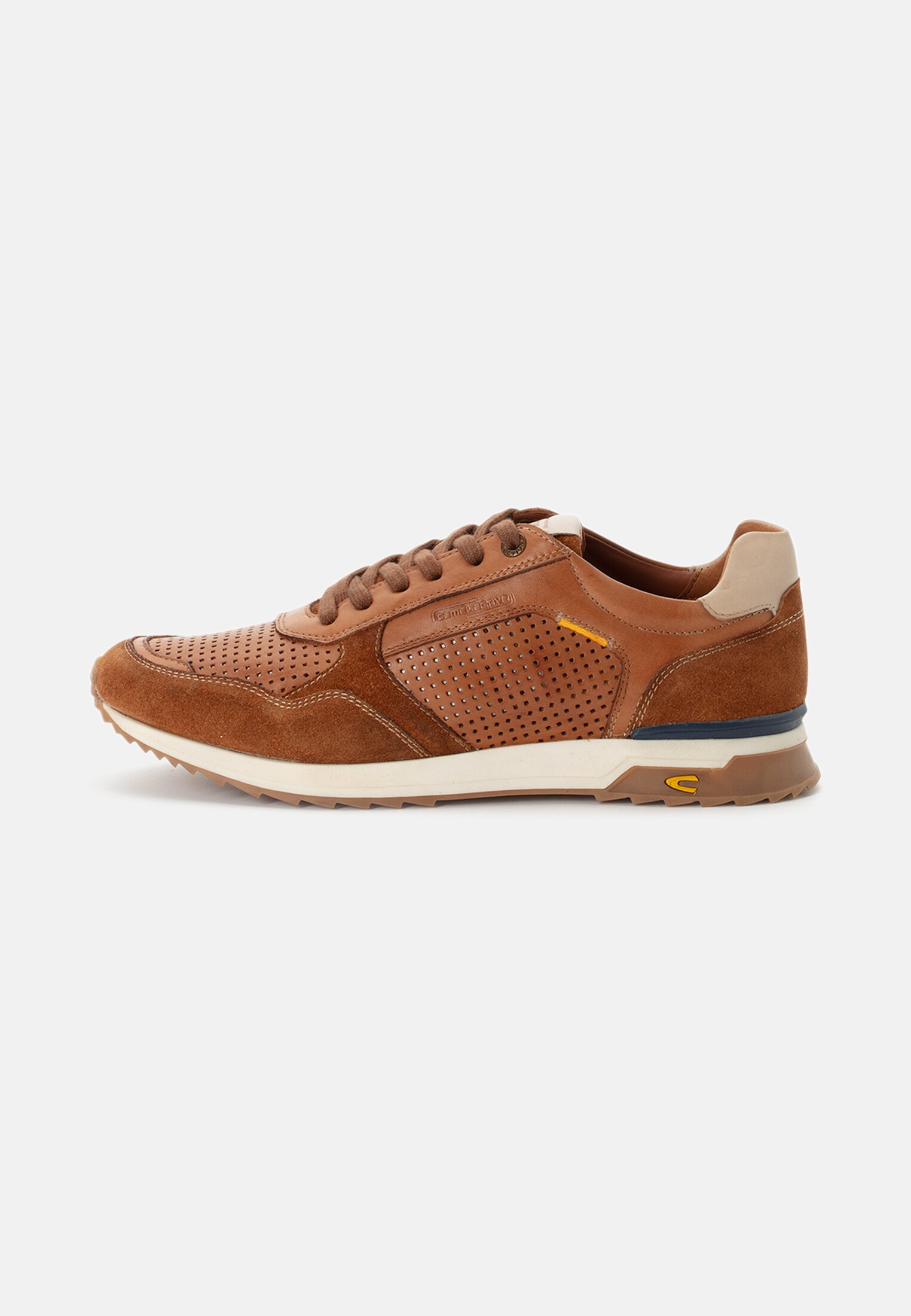 Men Sneakers with breathable inserts Brown frontal front