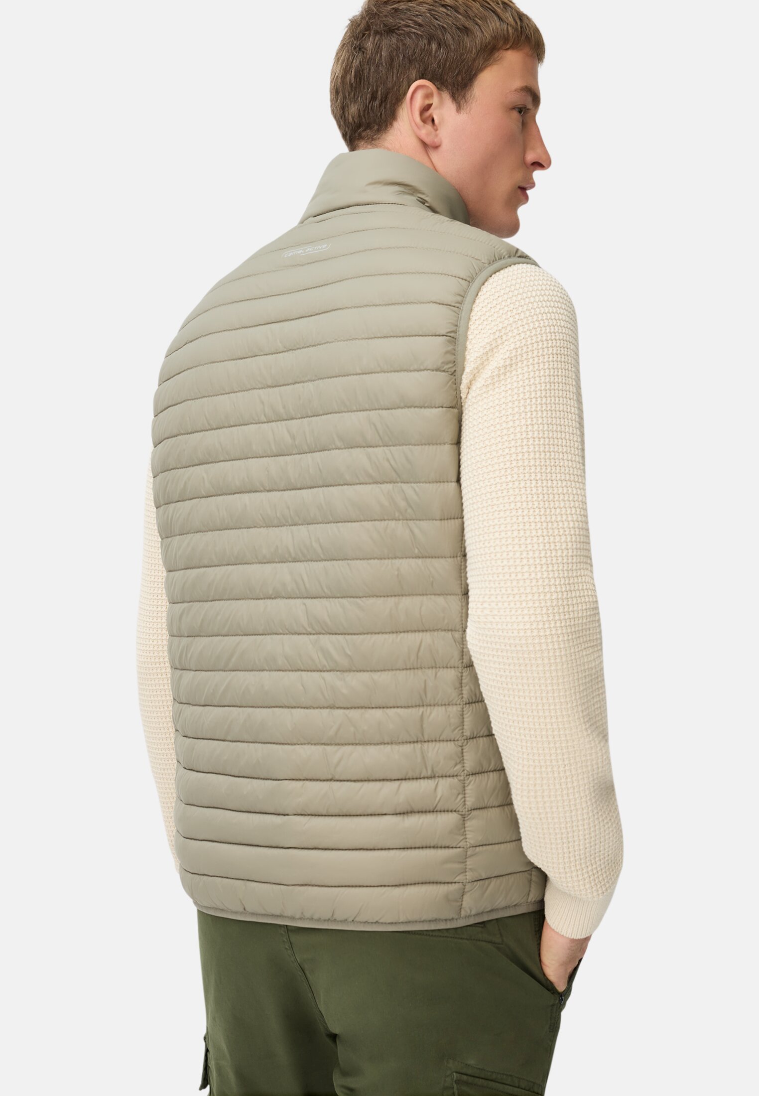 Men Quilted vest made from recycled polyamide Green worn back