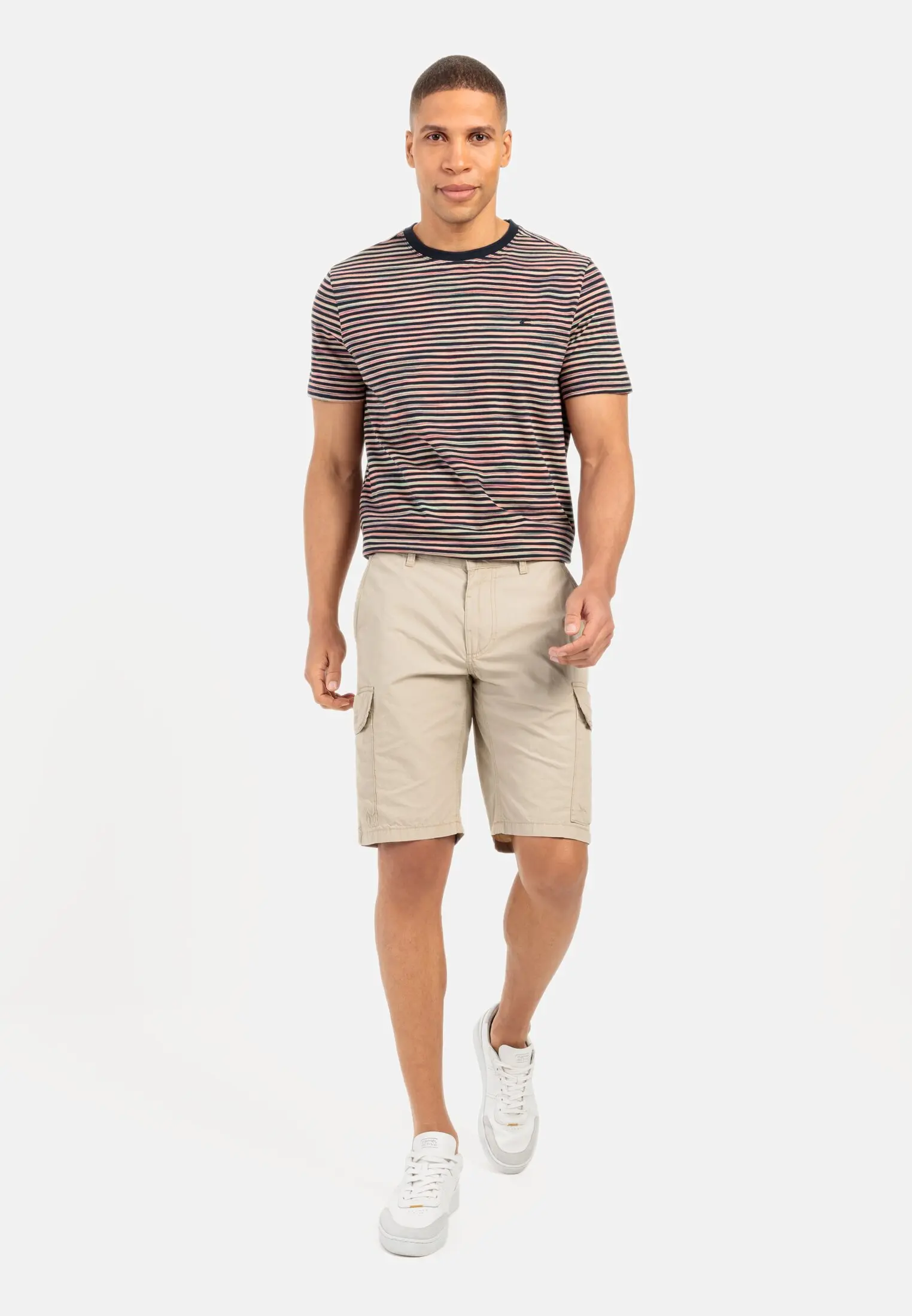 Cargo Shorts for Men in beige camel active