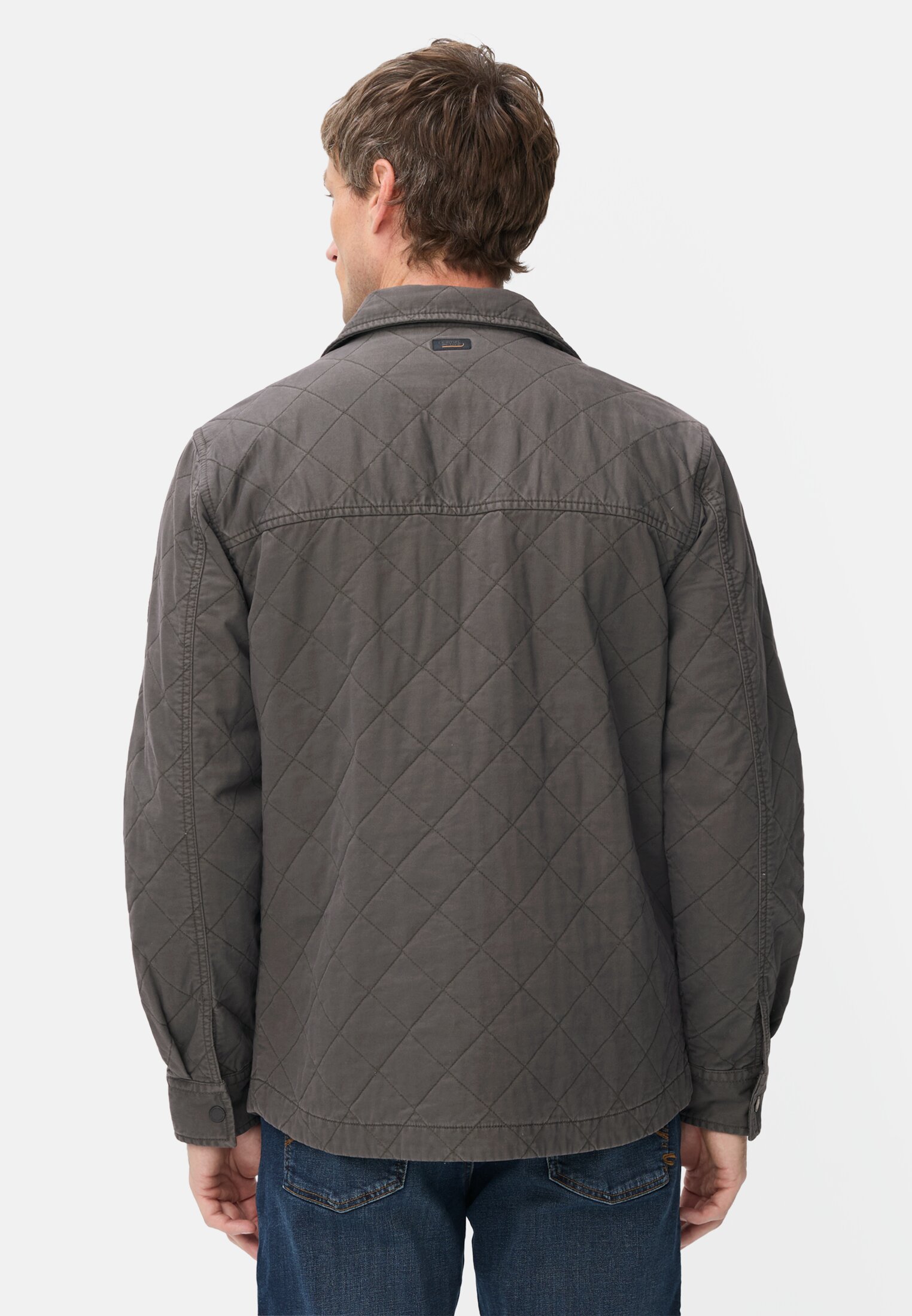 Herren Overshirt mit Rautenmuster Graphitgrau getragen hinten