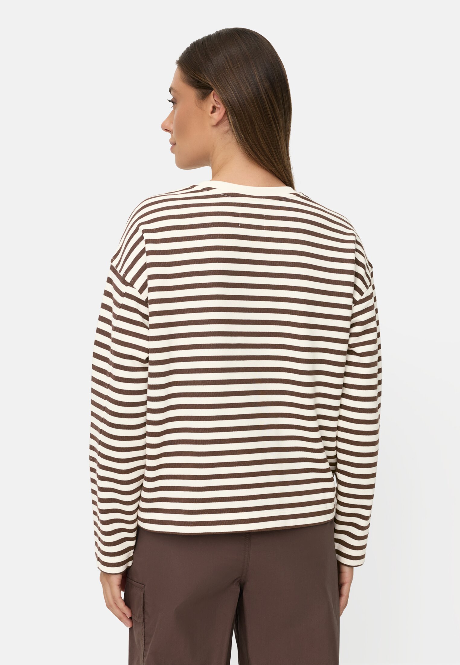 Damen Sweatshirt aus 100% Baumwolle Braun getragen hinten