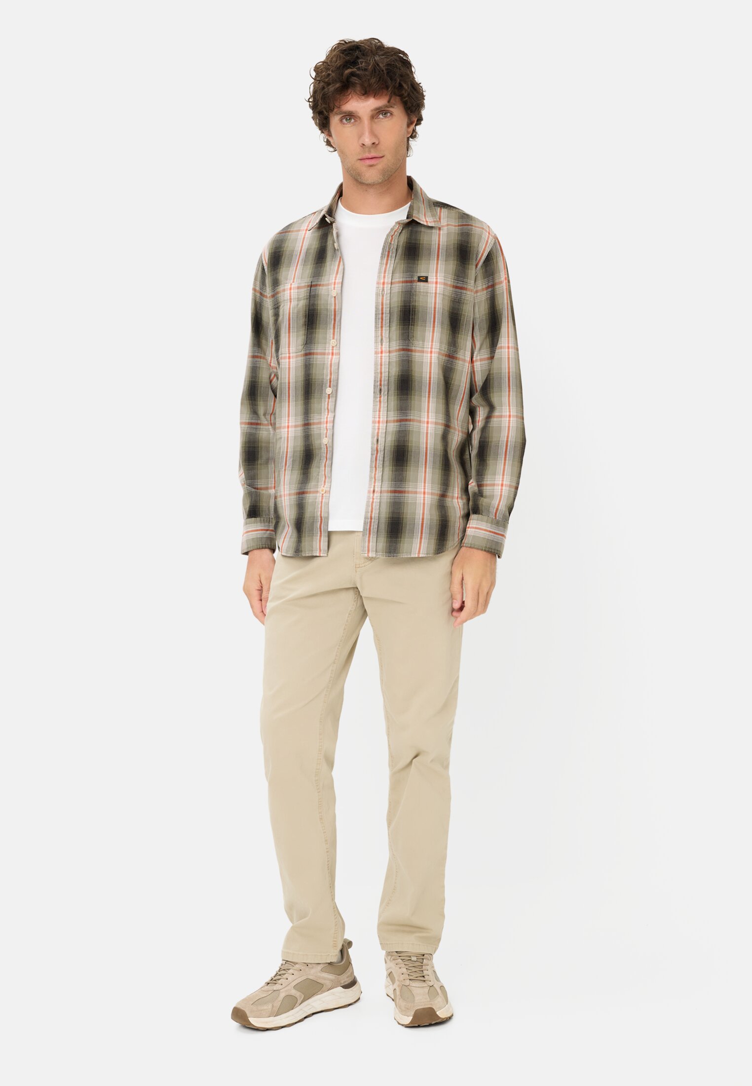 Men Long-sleeve shirt with chest pocket Orange worn front full body