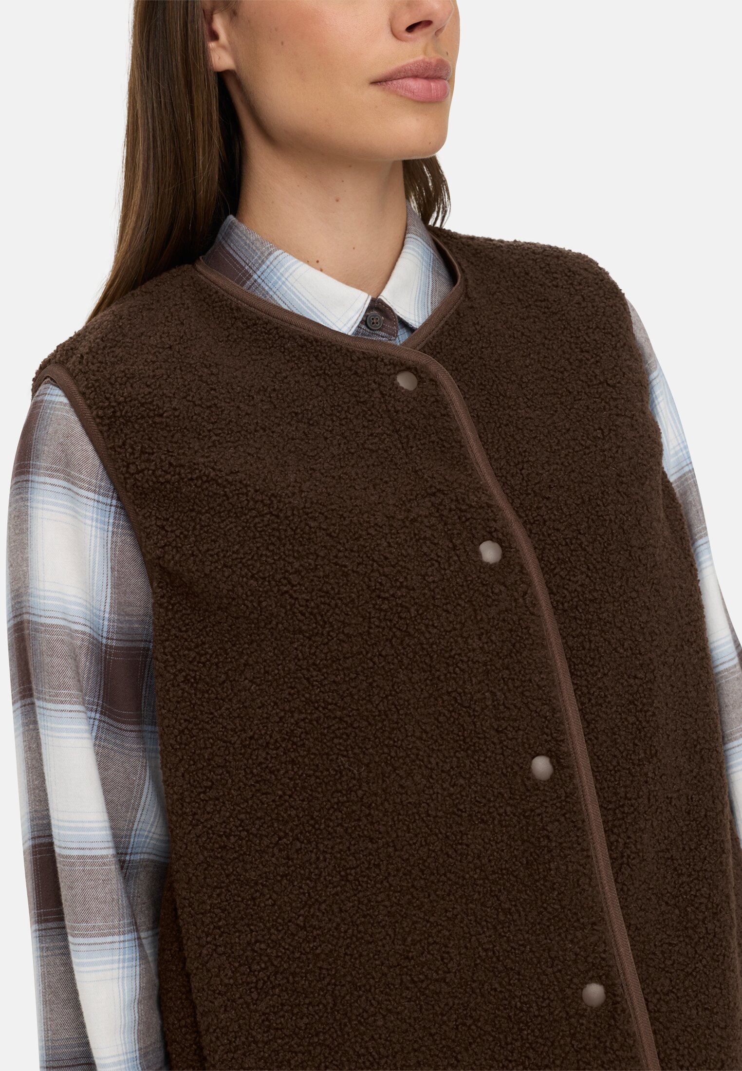 Women Teddy vest with side pockets Brown worn detail close