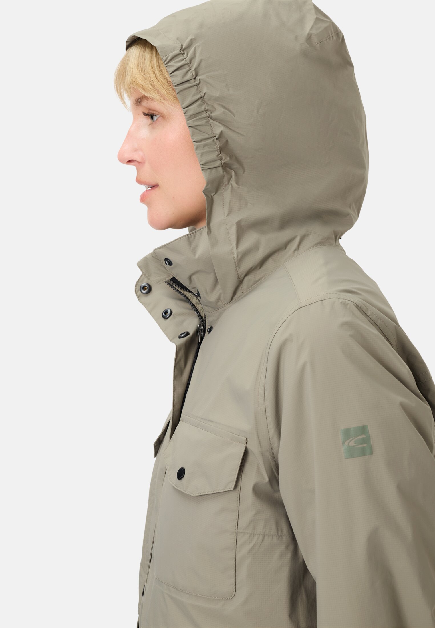 Vrouwen teXXXactive® Jack met verstelbare capuchon Salie gedragen detail dichtbij