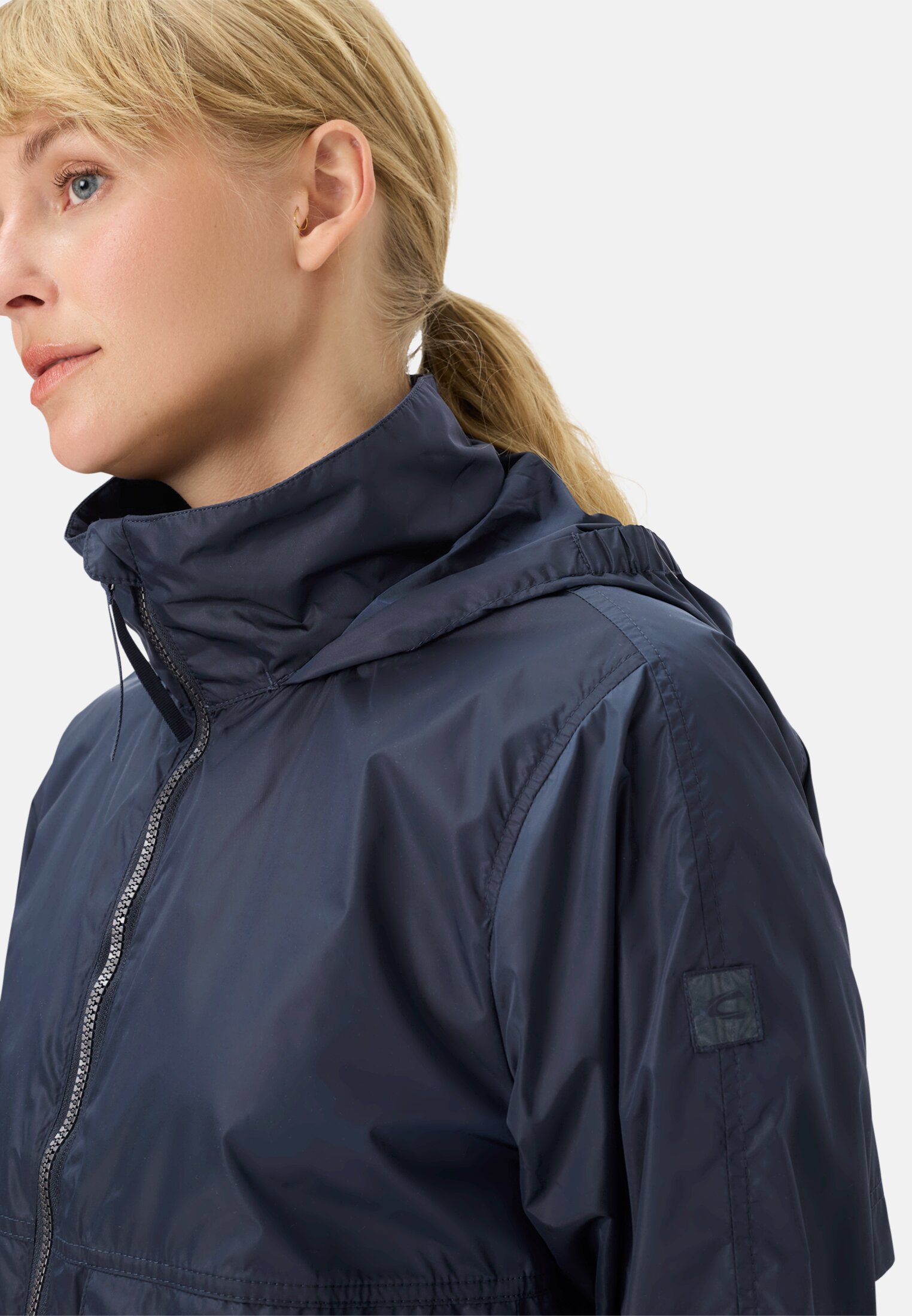 Women Blouson with 2-way zipper Navy blue worn detail close