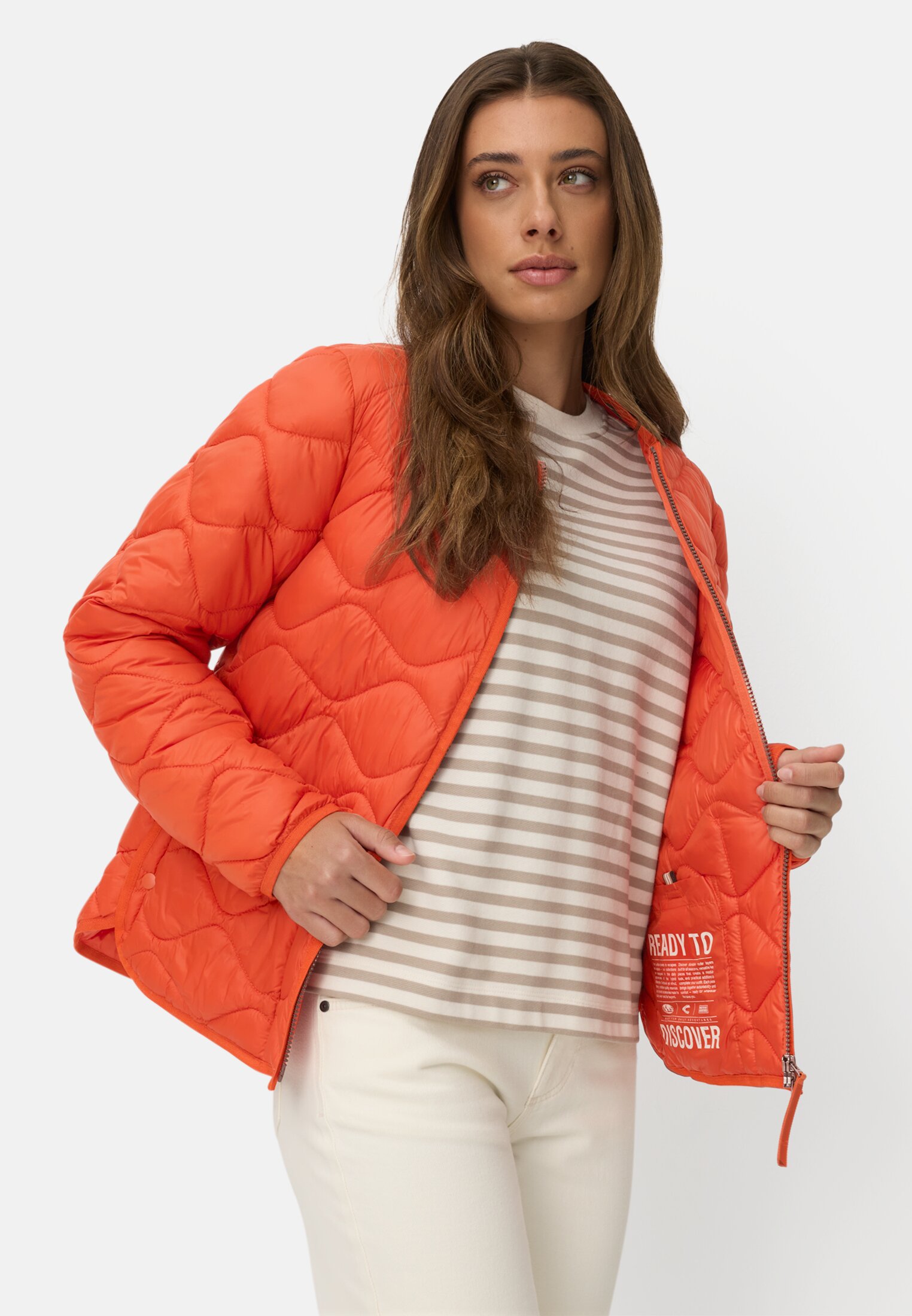 Women Quilted jacket with 2-way zipper Orange worn emotional