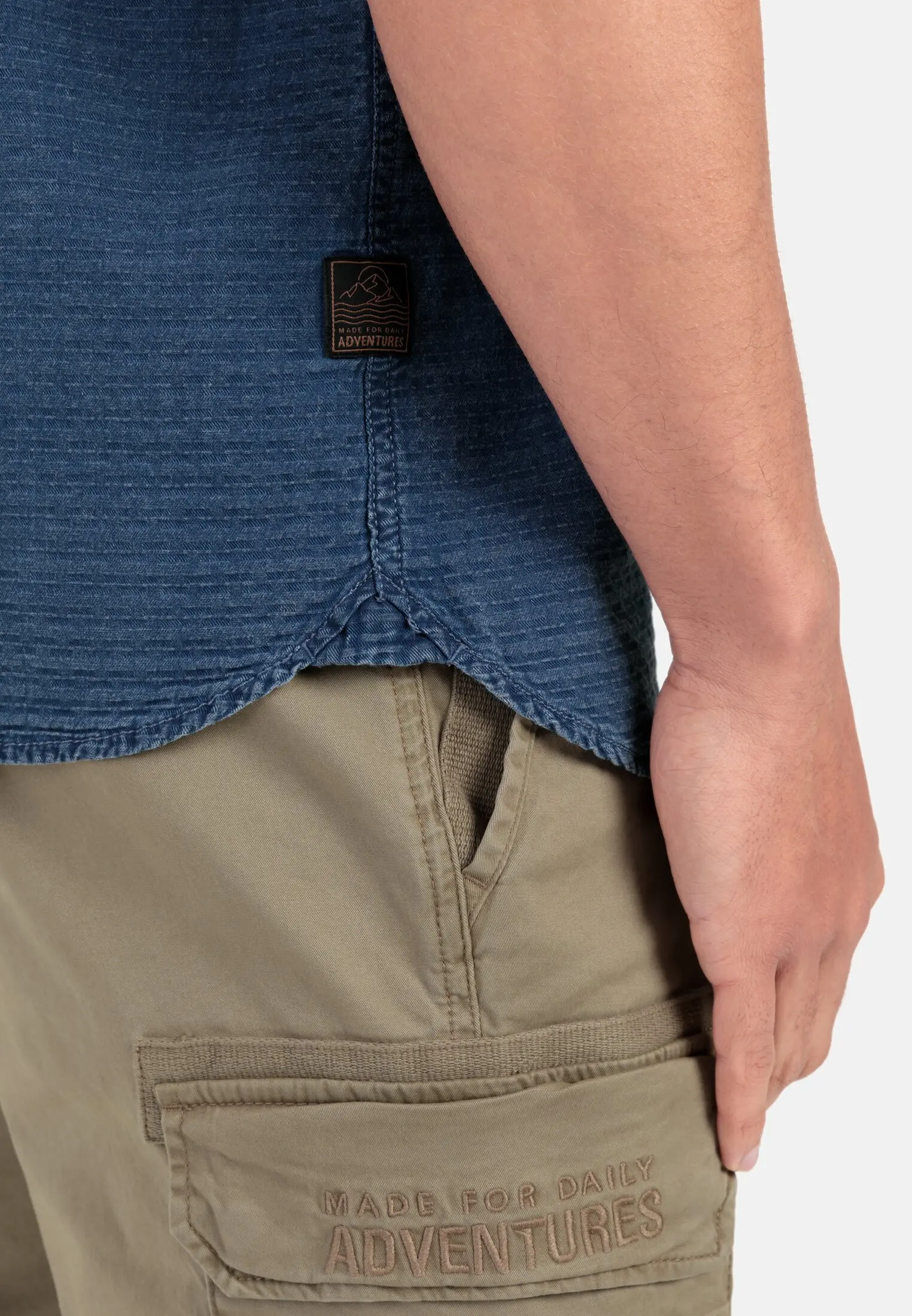 Kurzarmhemd für Herren in Denim Blau | S | camel active