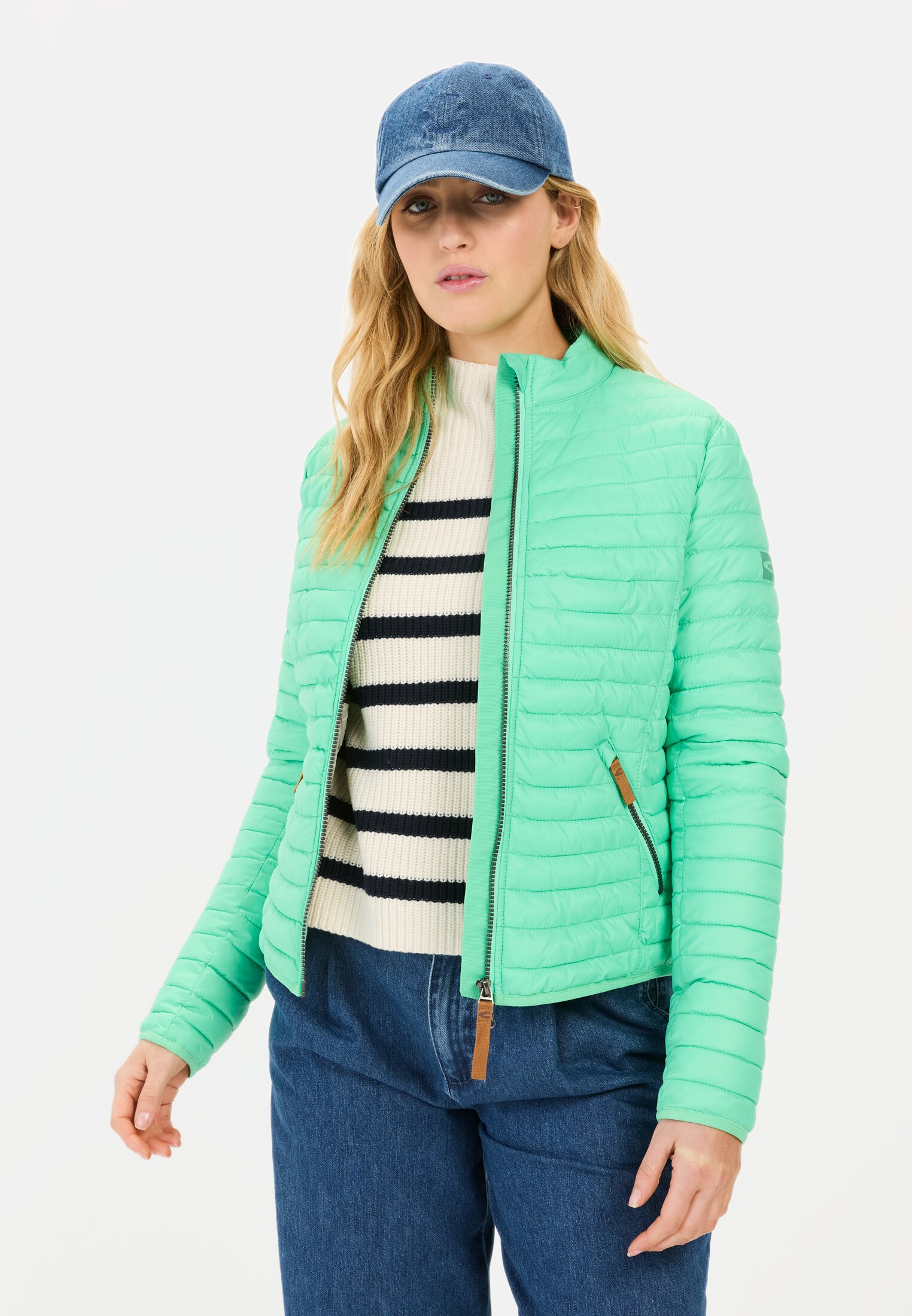 Women Lightweight quilted jacket made from recycled polyamide Peppermint worn front