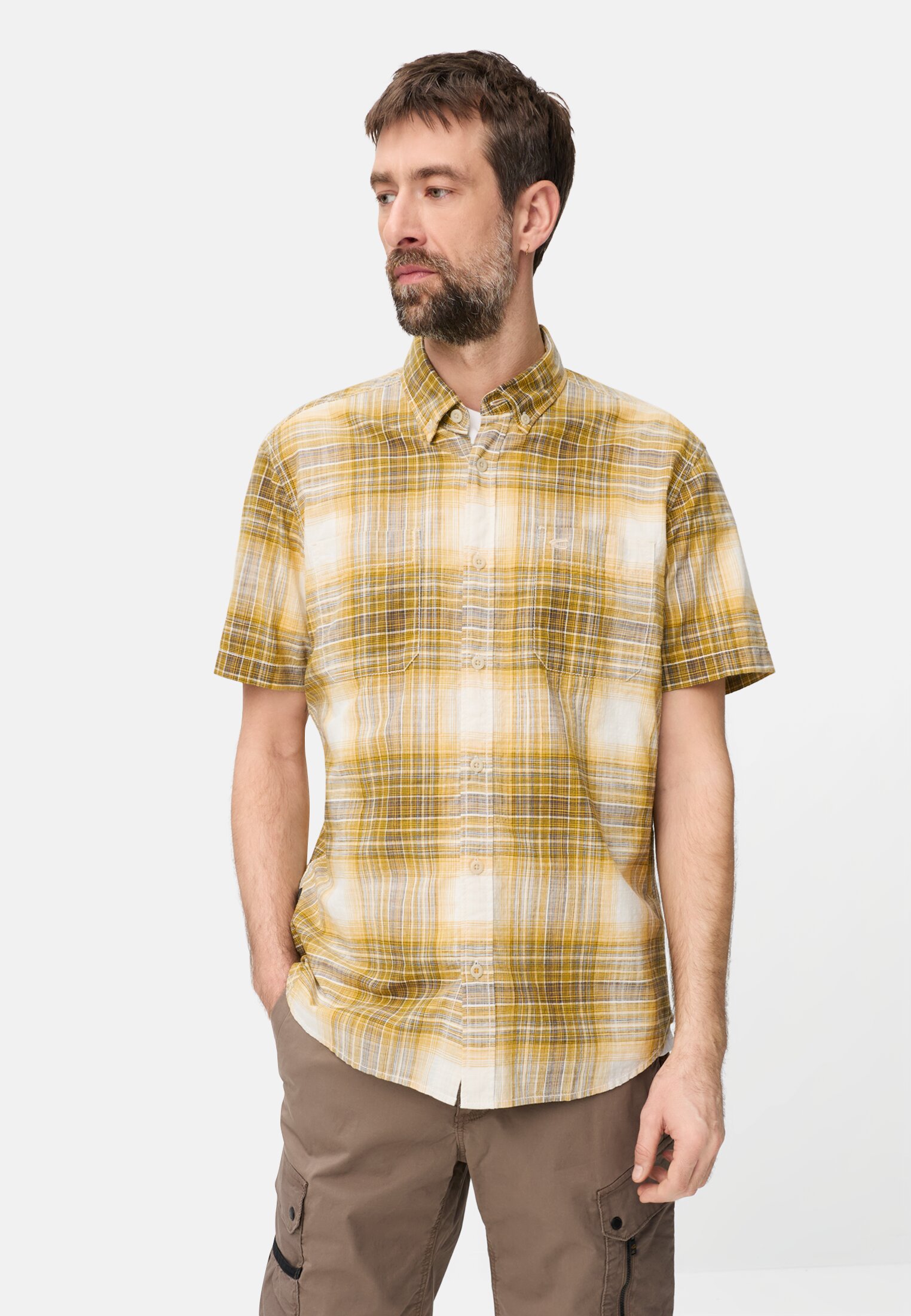 Heren Korte mouwen shirt met borstzakken Zonnegeel gedragen voor