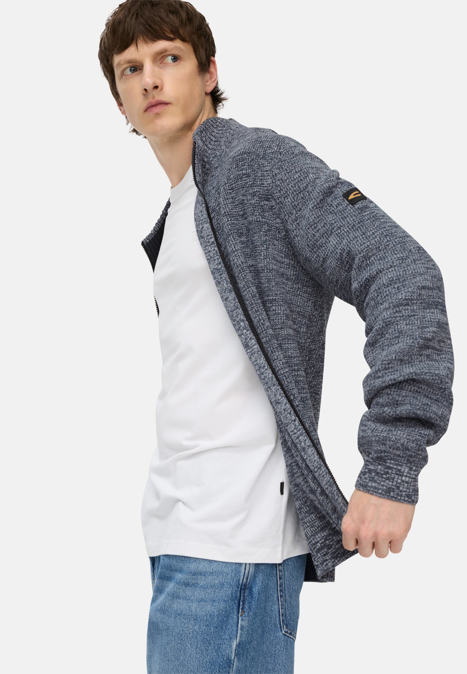Heren Gebreide cardigan van een zachte katoenmix Inktblauw gedragen emotional 