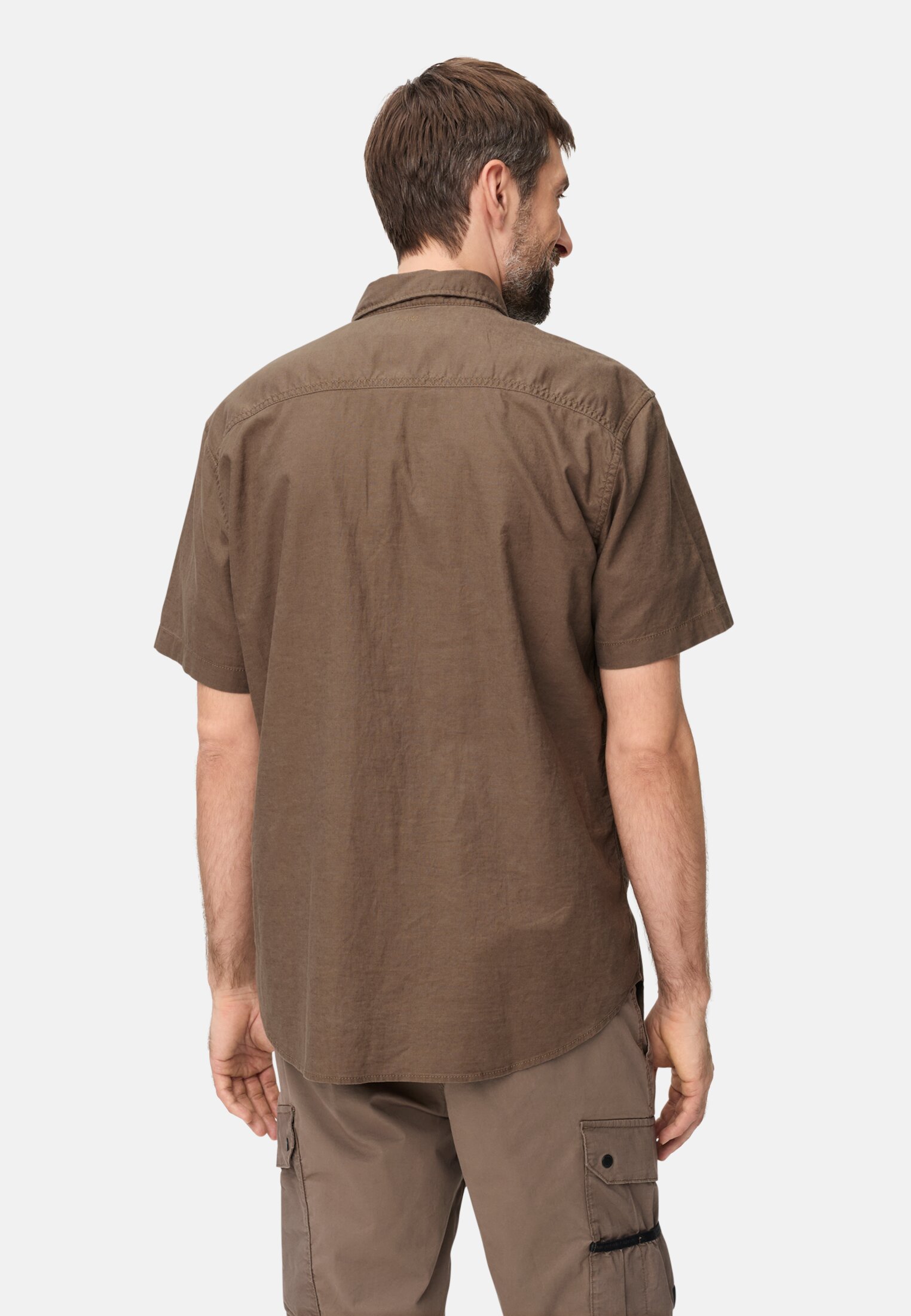 Heren Korte mouwen shirt van linnenmix Modderbruin gedragen achter