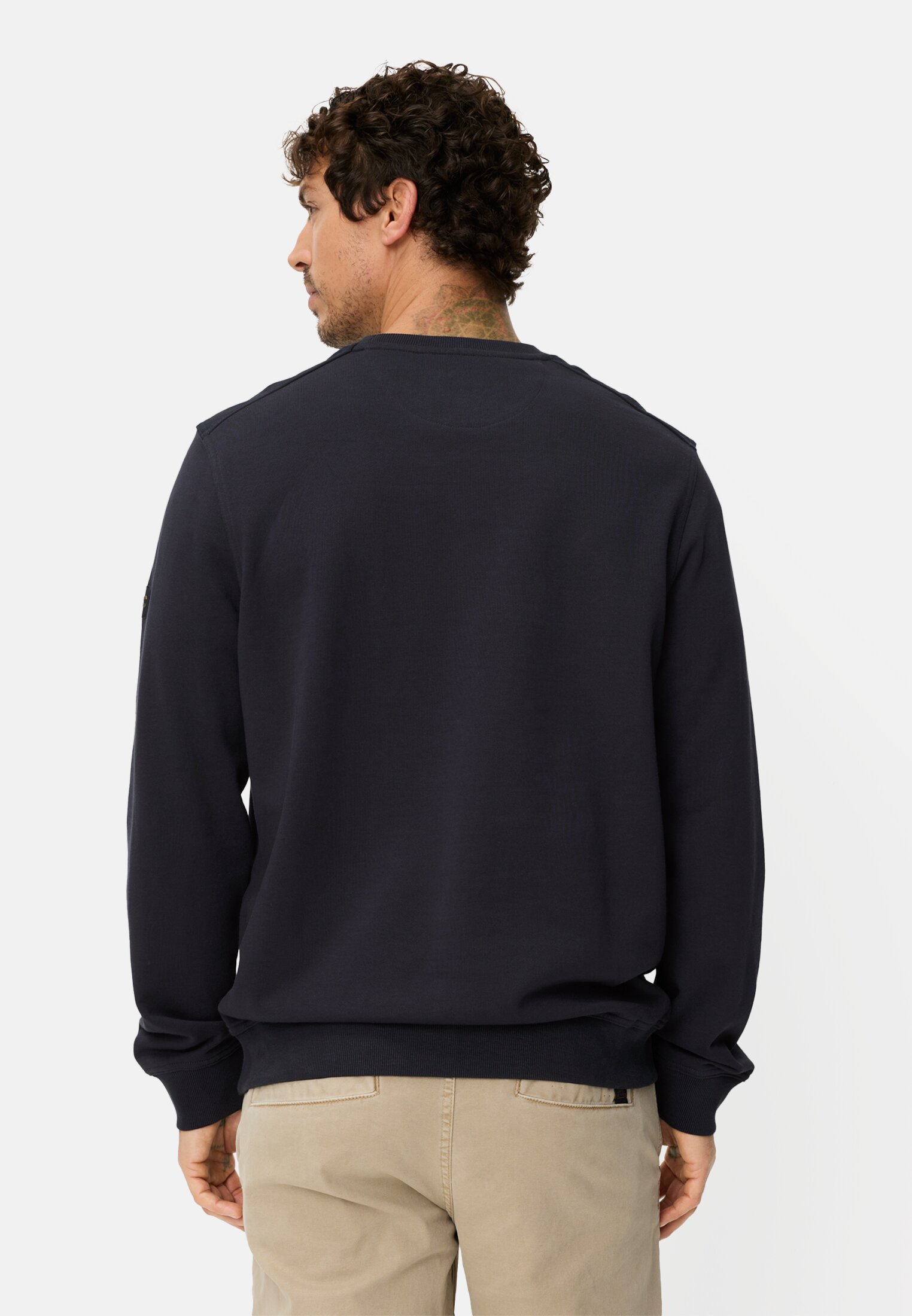 Heren Trui met ronde halslijn Marineblauw gedragen achter