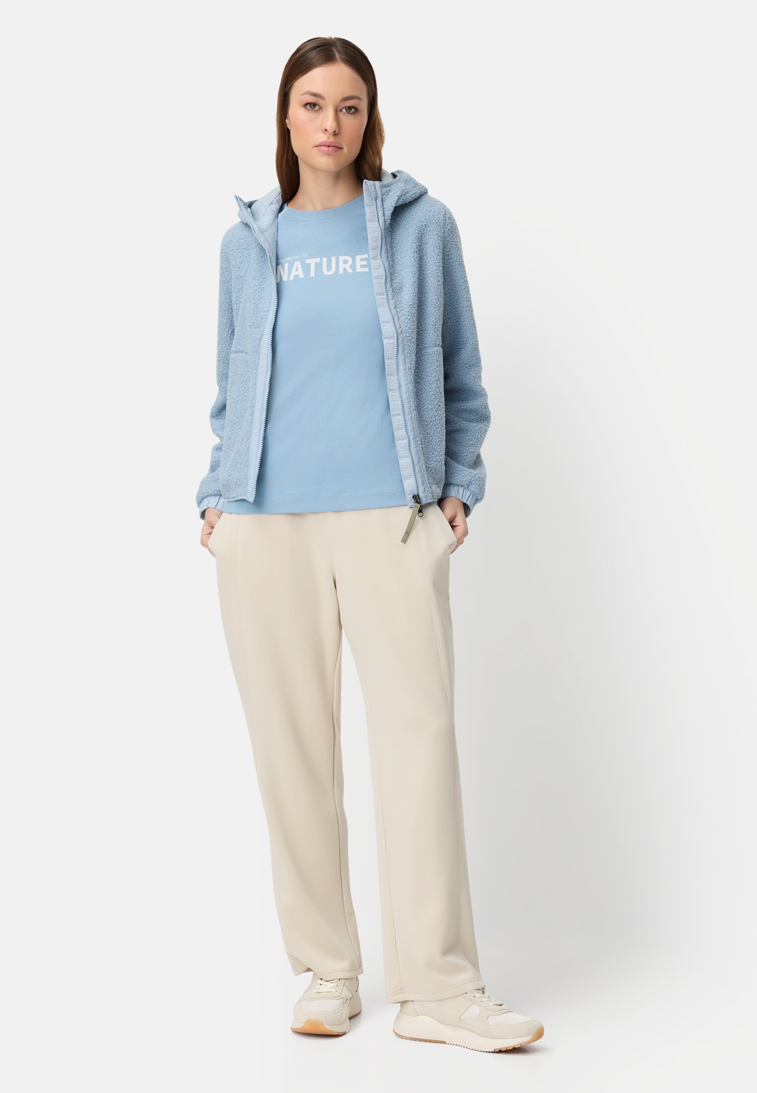 Vrouwen T-shirt van puur katoen Lichtblauw gedragen voor lichaam compleet 