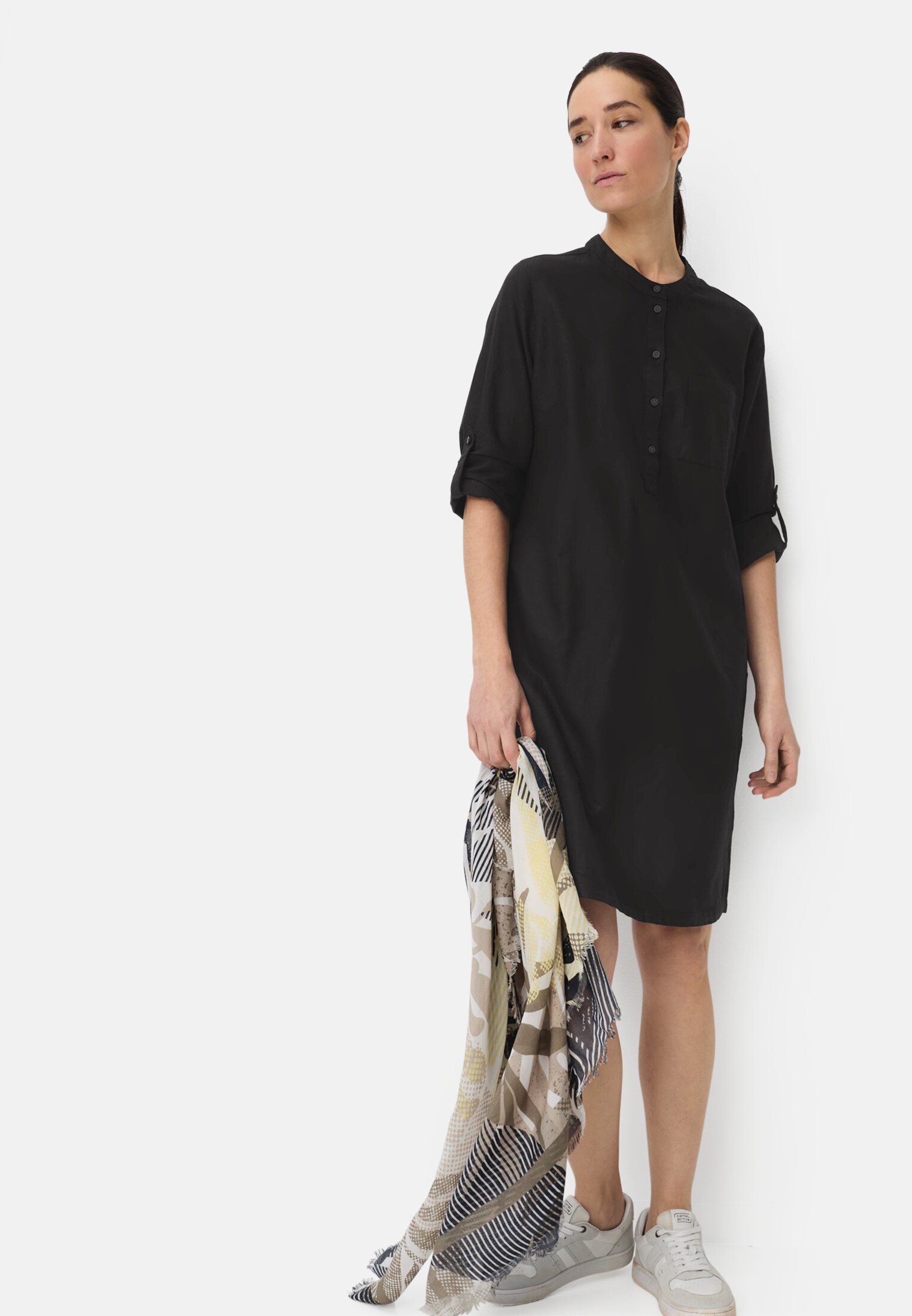 Women Shirt dress with stand-up collar Caviar worn emotional